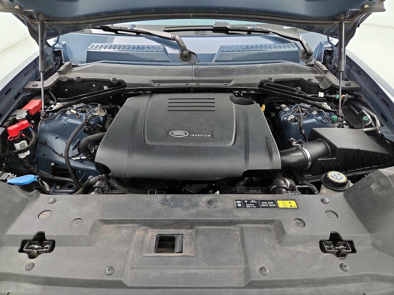2021 Land Rover Defender S - Photo 23
