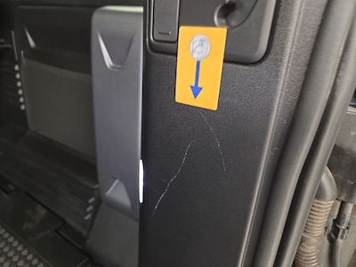 Trunk Rear row Cosmetic Imperfection