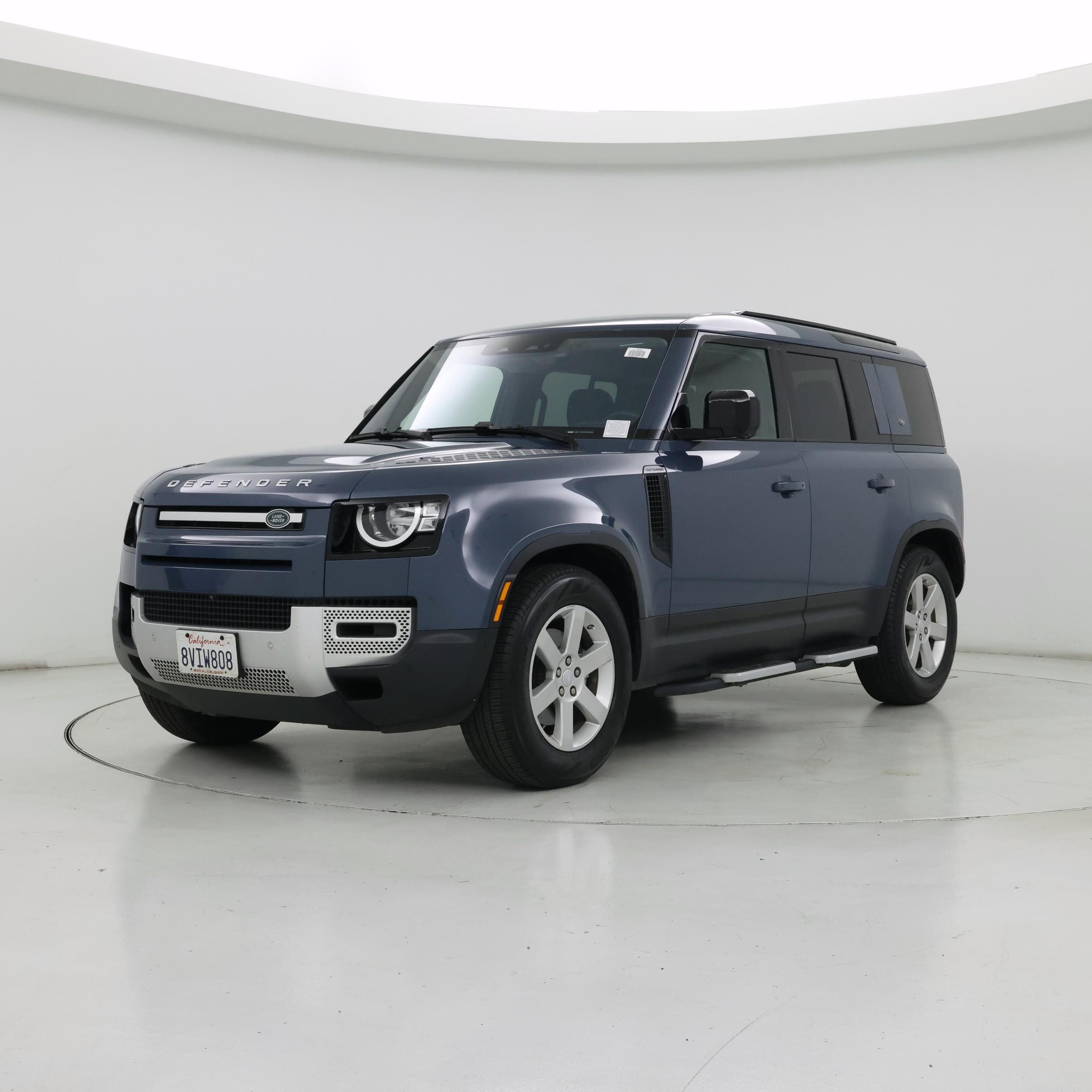 Thumbnail: 2021 Land Rover Defender - 4