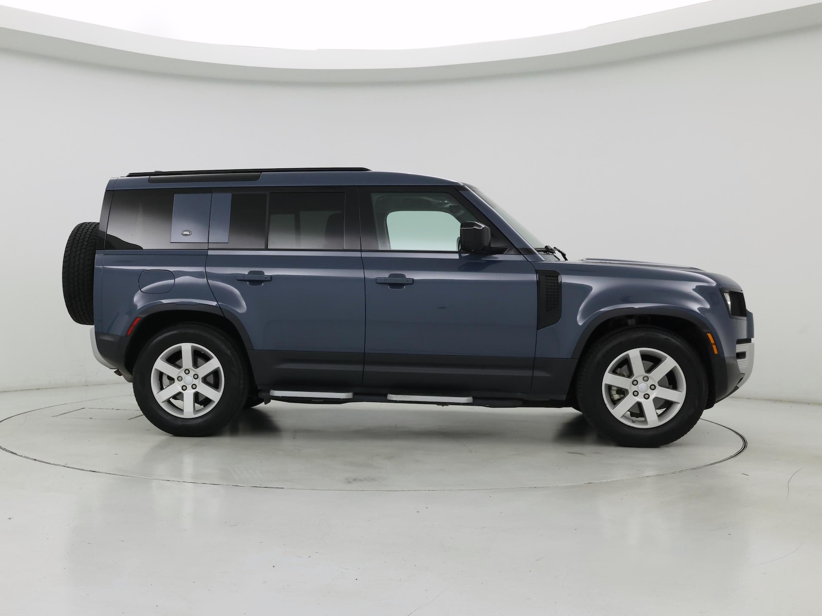 2021 Land Rover Defender S - Photo 8