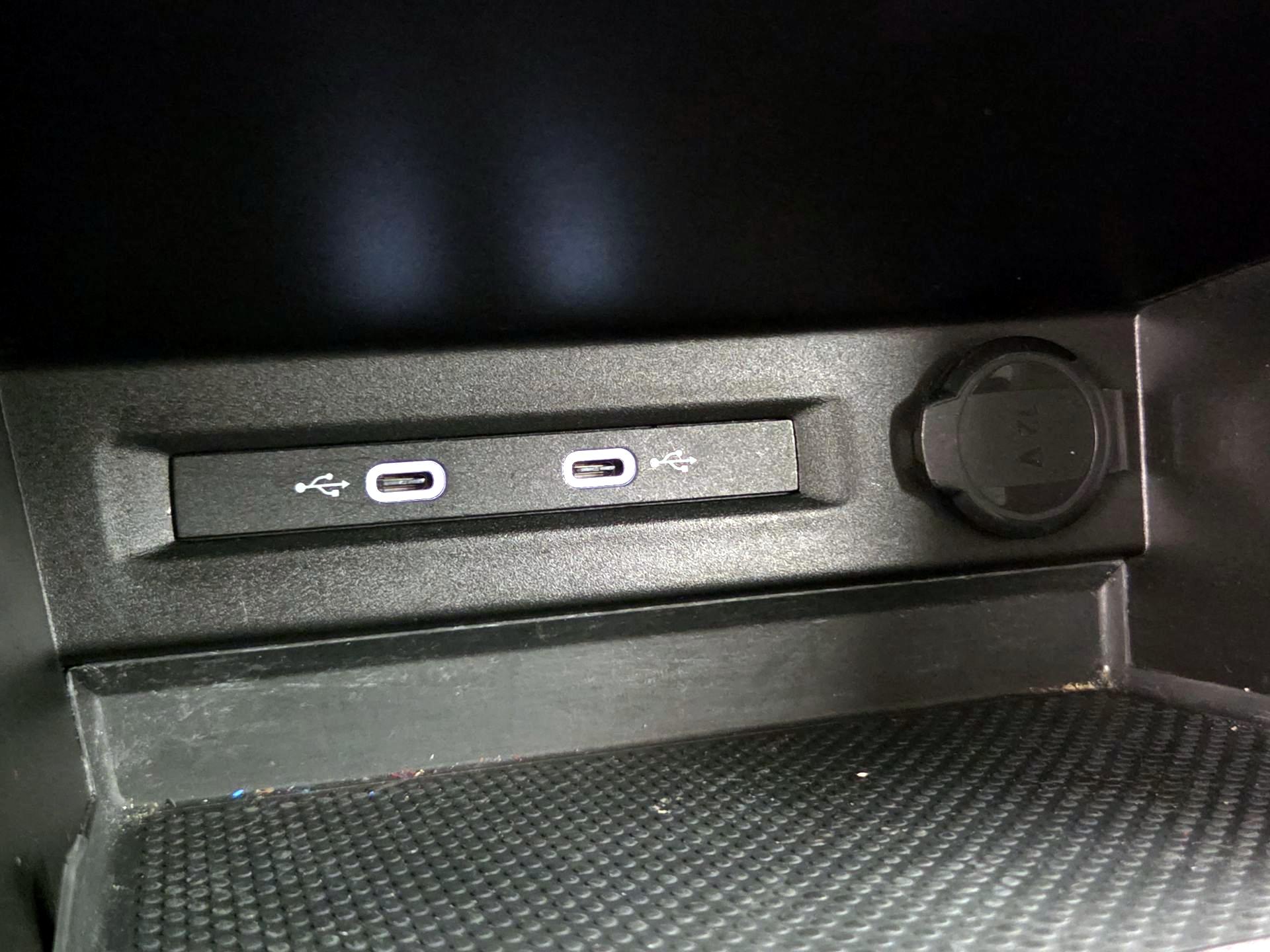 Thumbnail: 2023 Volkswagen Taos - 18