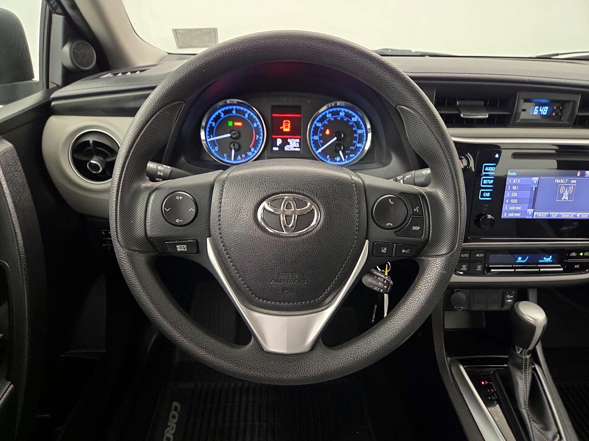 Thumbnail: 2018 Toyota Corolla - 10