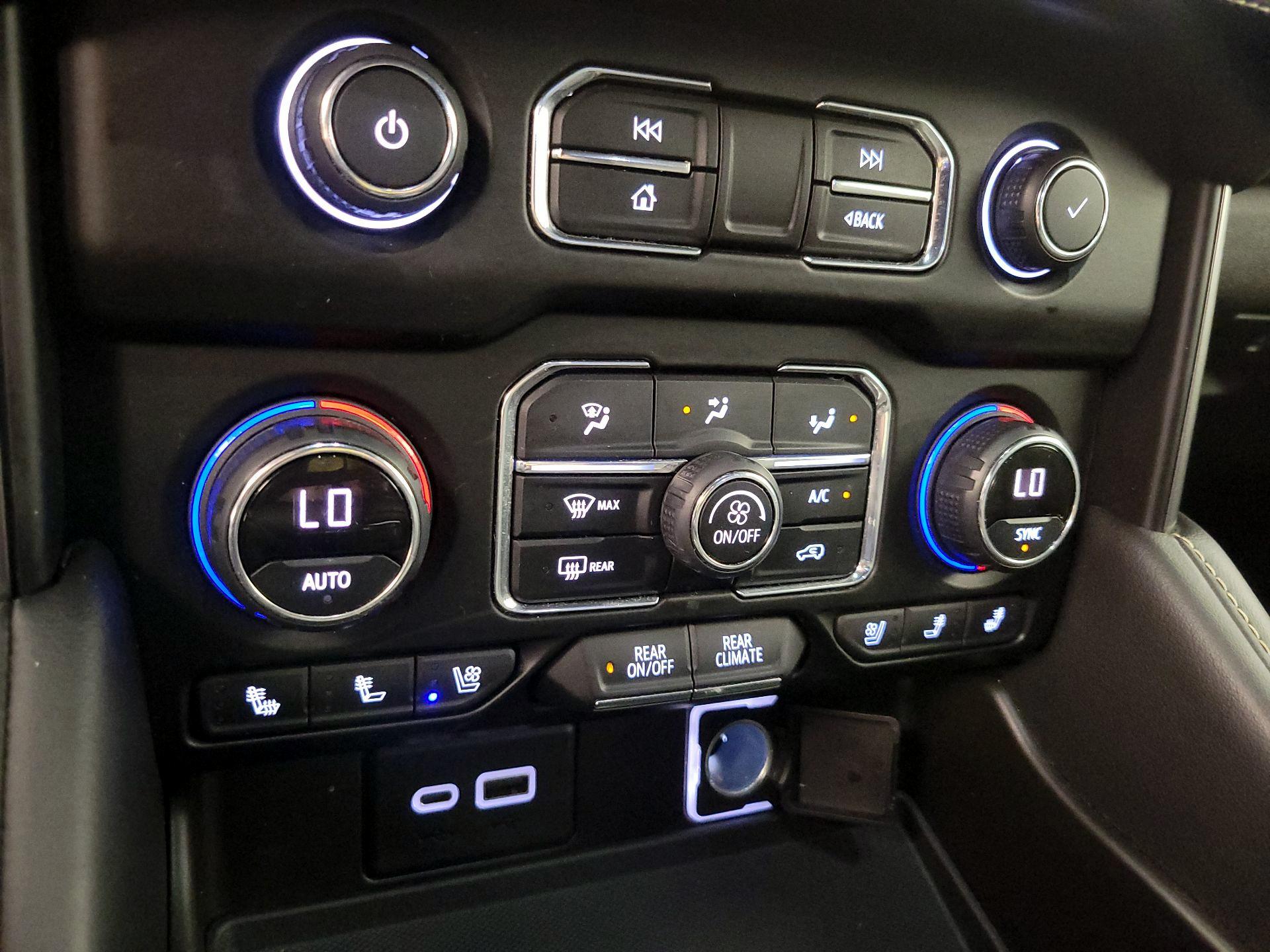 Thumbnail: 2021 Chevrolet Tahoe - 17