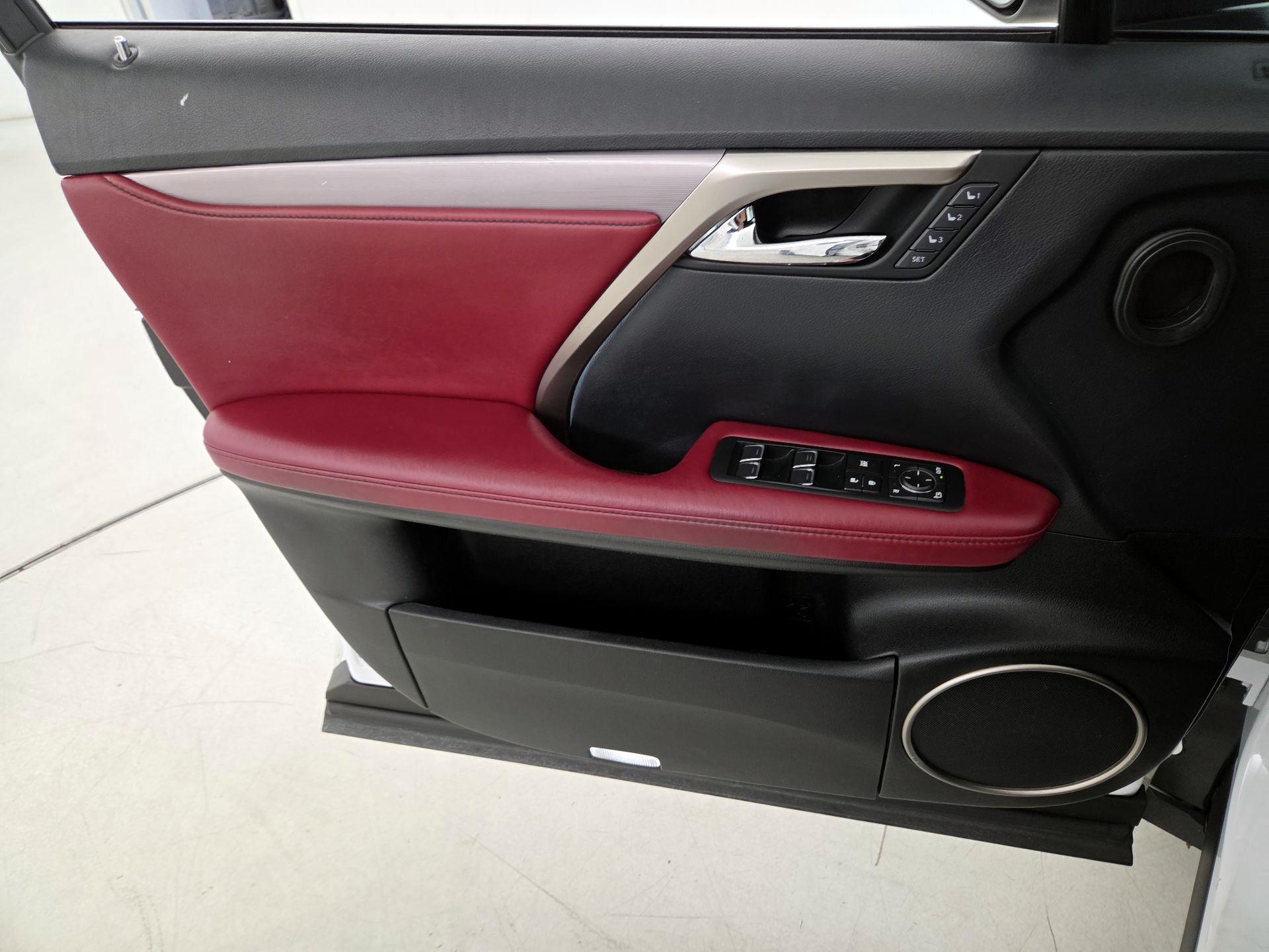 Thumbnail: 2018 Lexus RX - 12