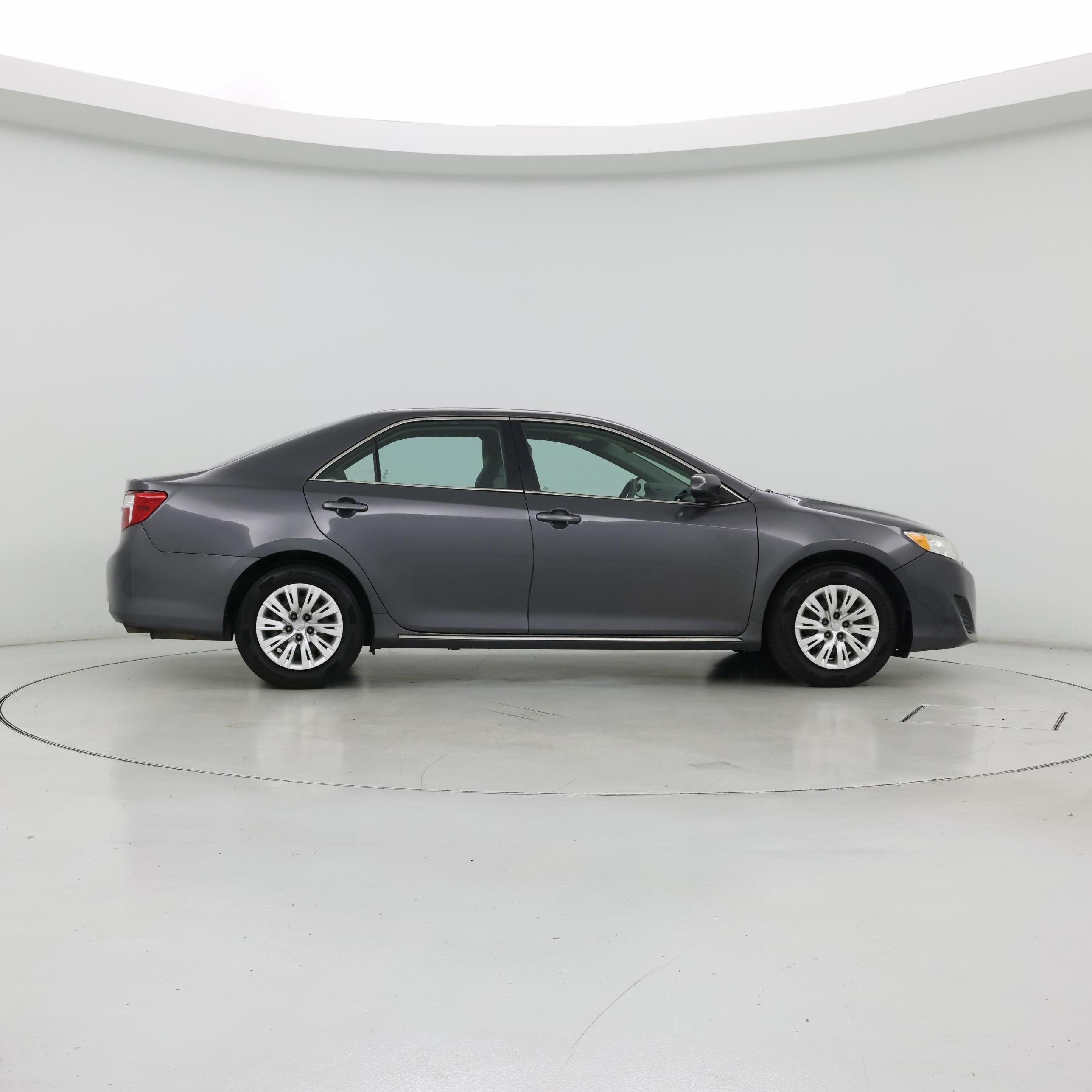 Thumbnail: 2014 Toyota Camry - 7