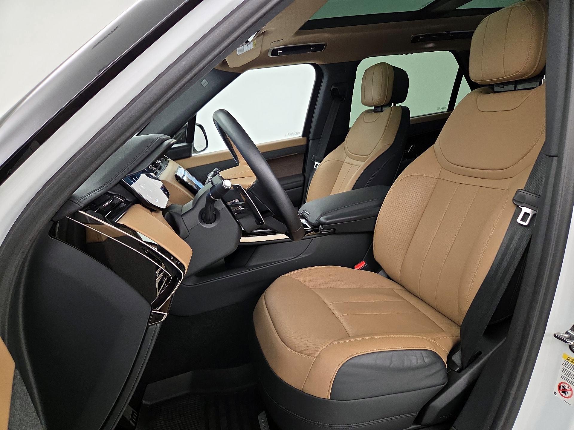 Thumbnail: 2024 Land Rover Range Rover Sport - 11