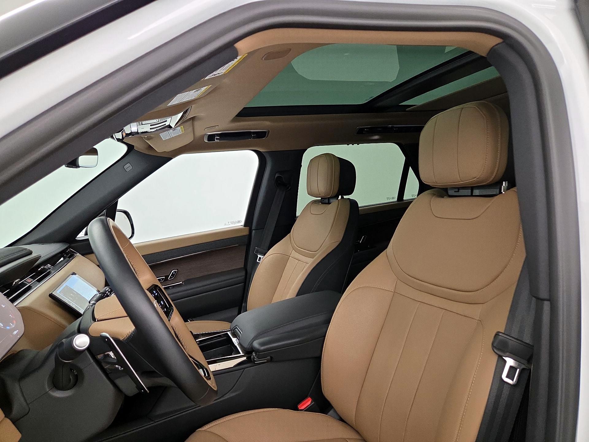 Thumbnail: 2024 Land Rover Range Rover Sport - 20