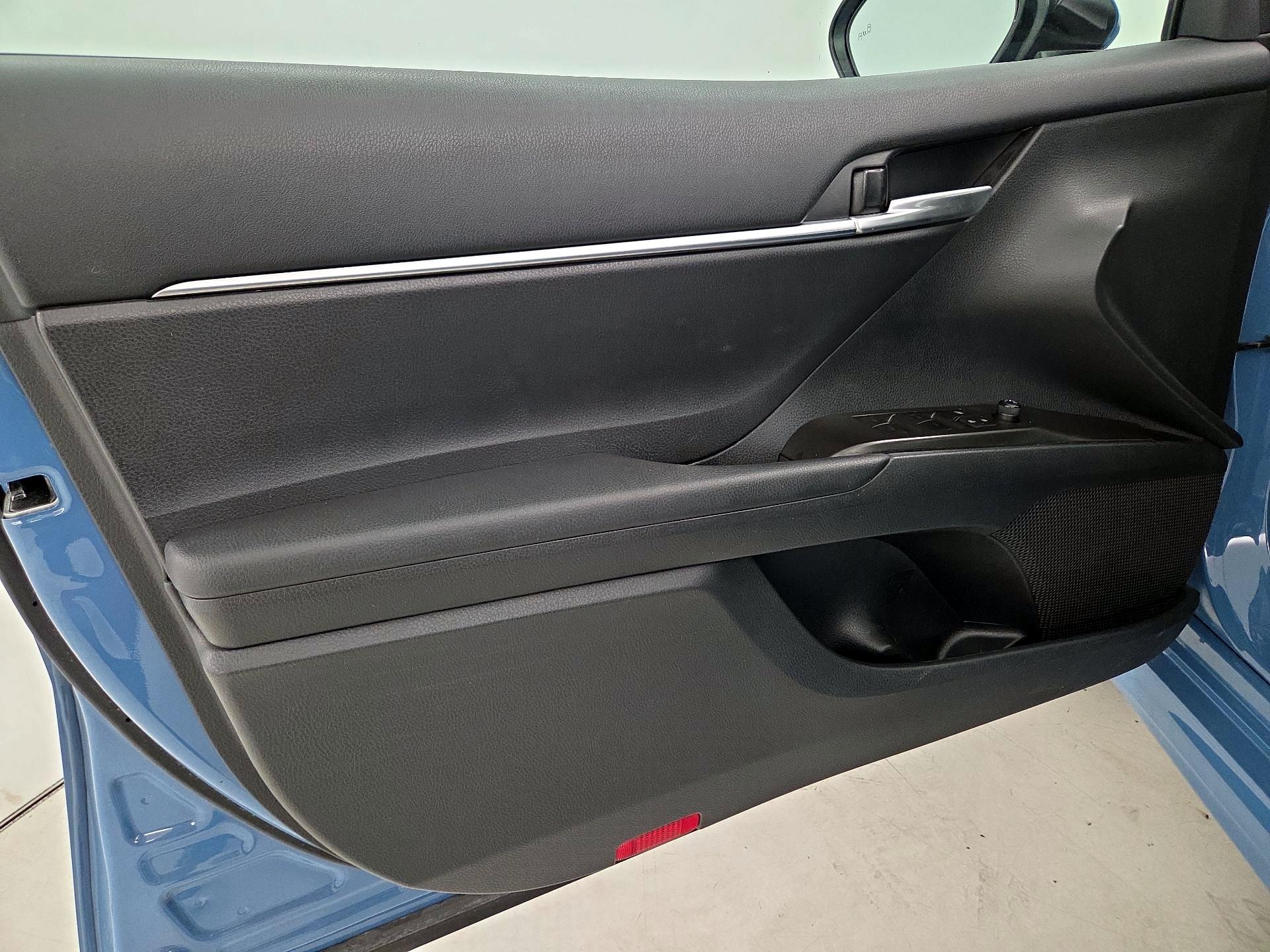 Thumbnail: 2024 Toyota Camry - 12