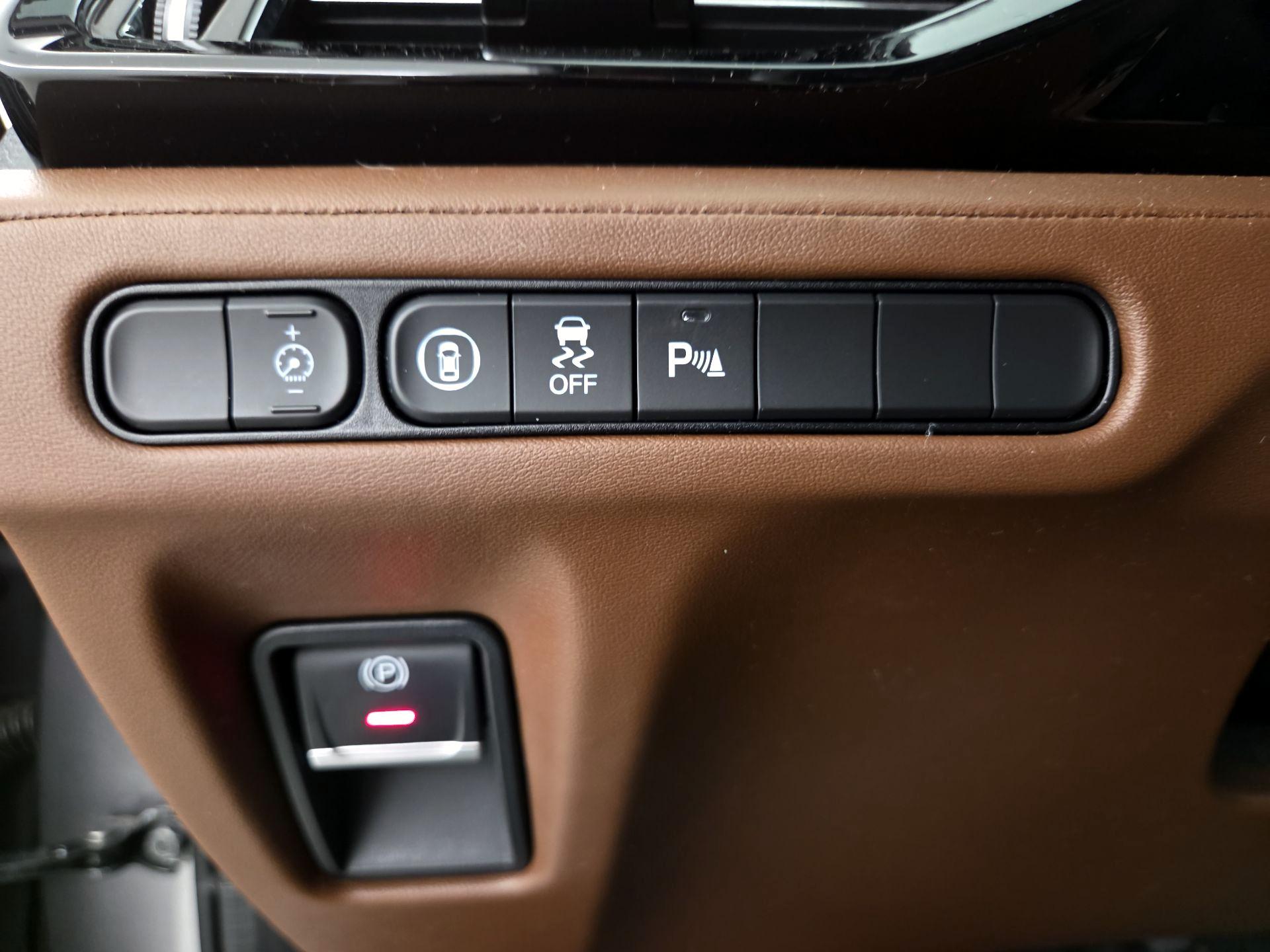 Thumbnail: 2022 Acura MDX - 13