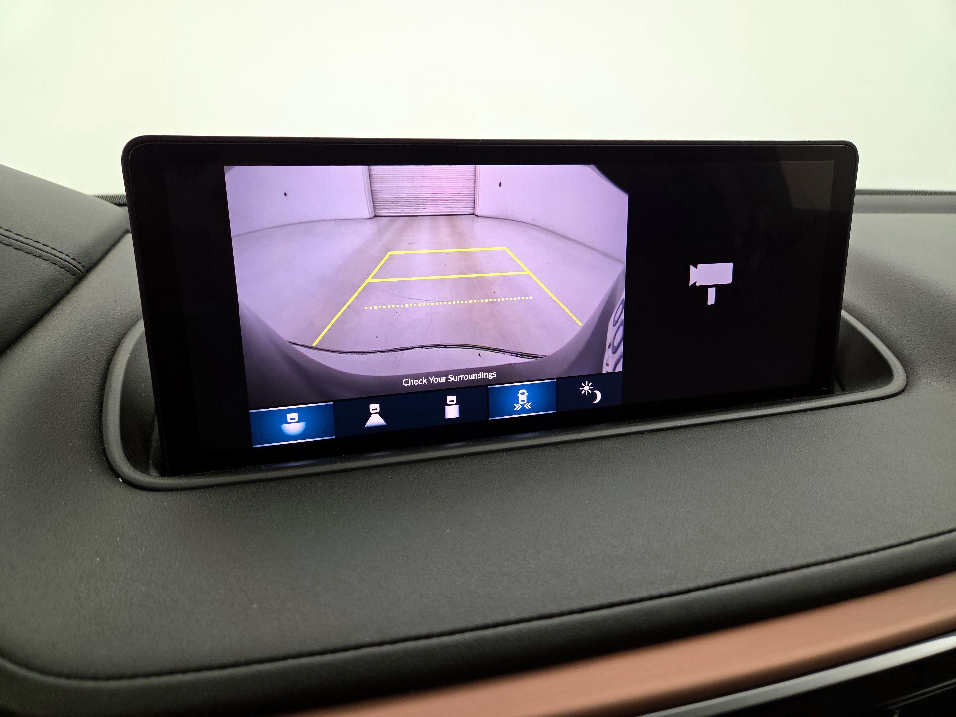 Thumbnail: 2022 Acura MDX - 15