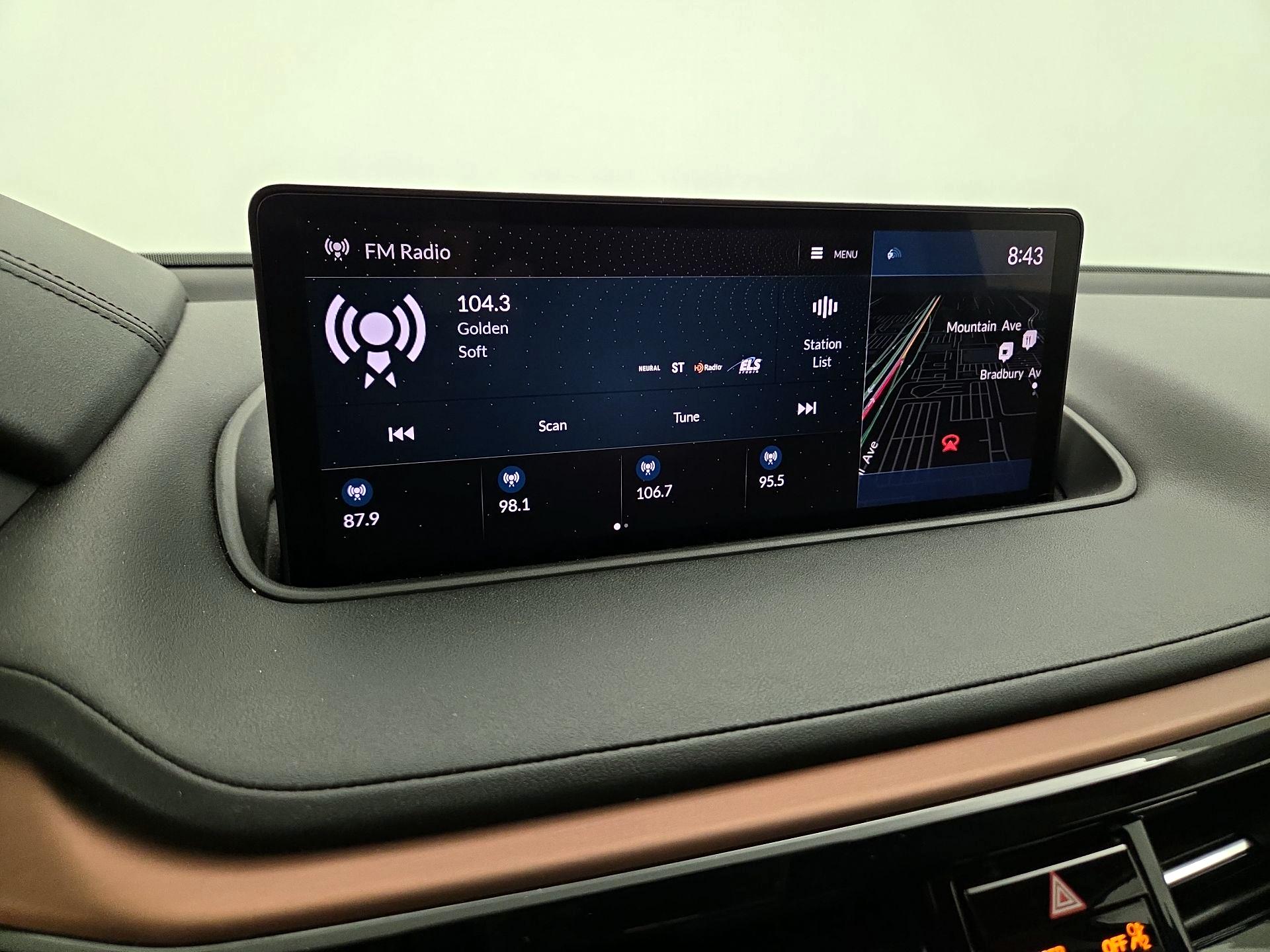 Thumbnail: 2022 Acura MDX - 16