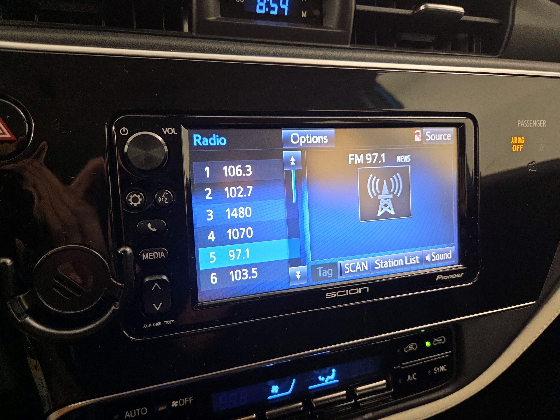 Thumbnail: 2016 Scion iM - 15