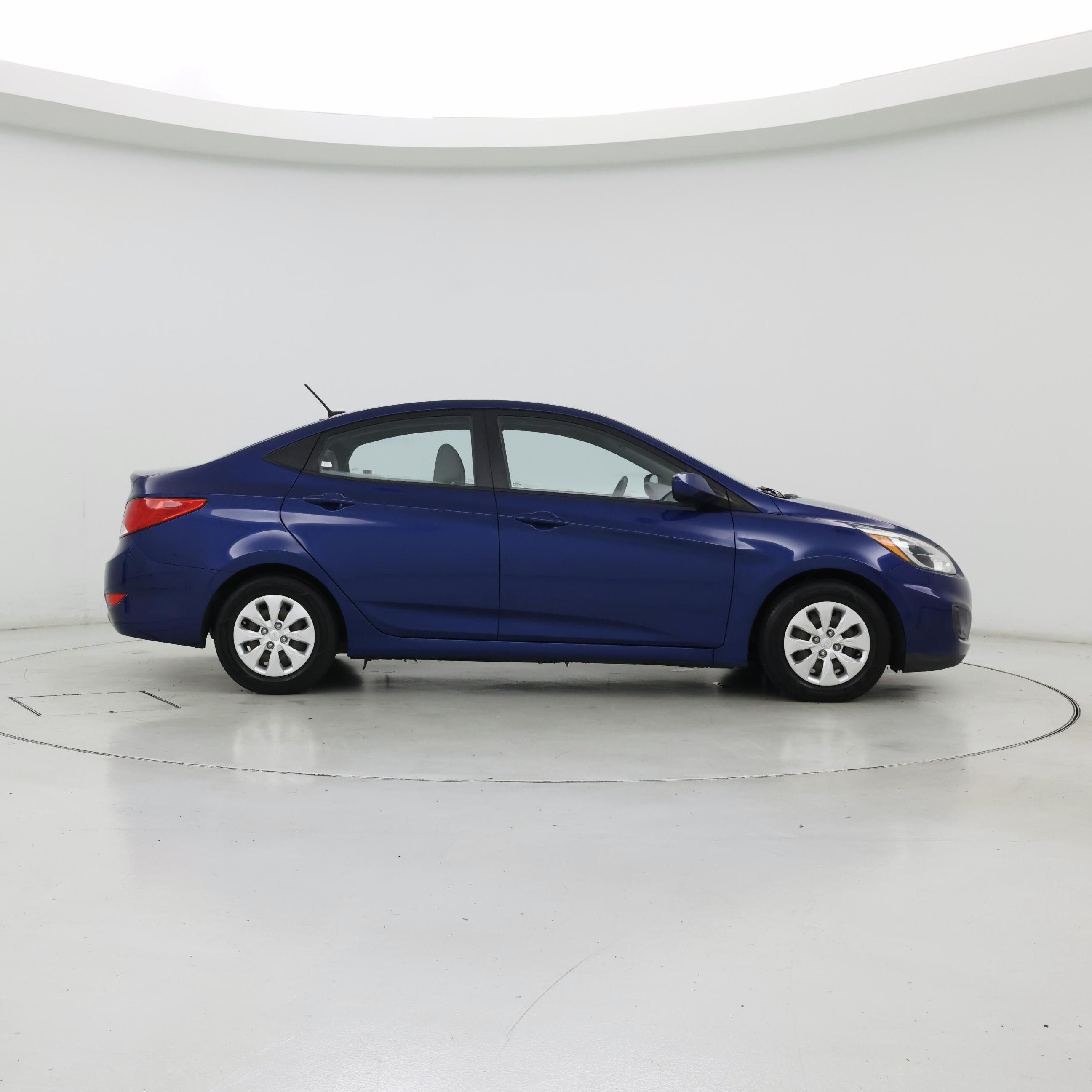 Thumbnail: 2015 Hyundai Accent - 7