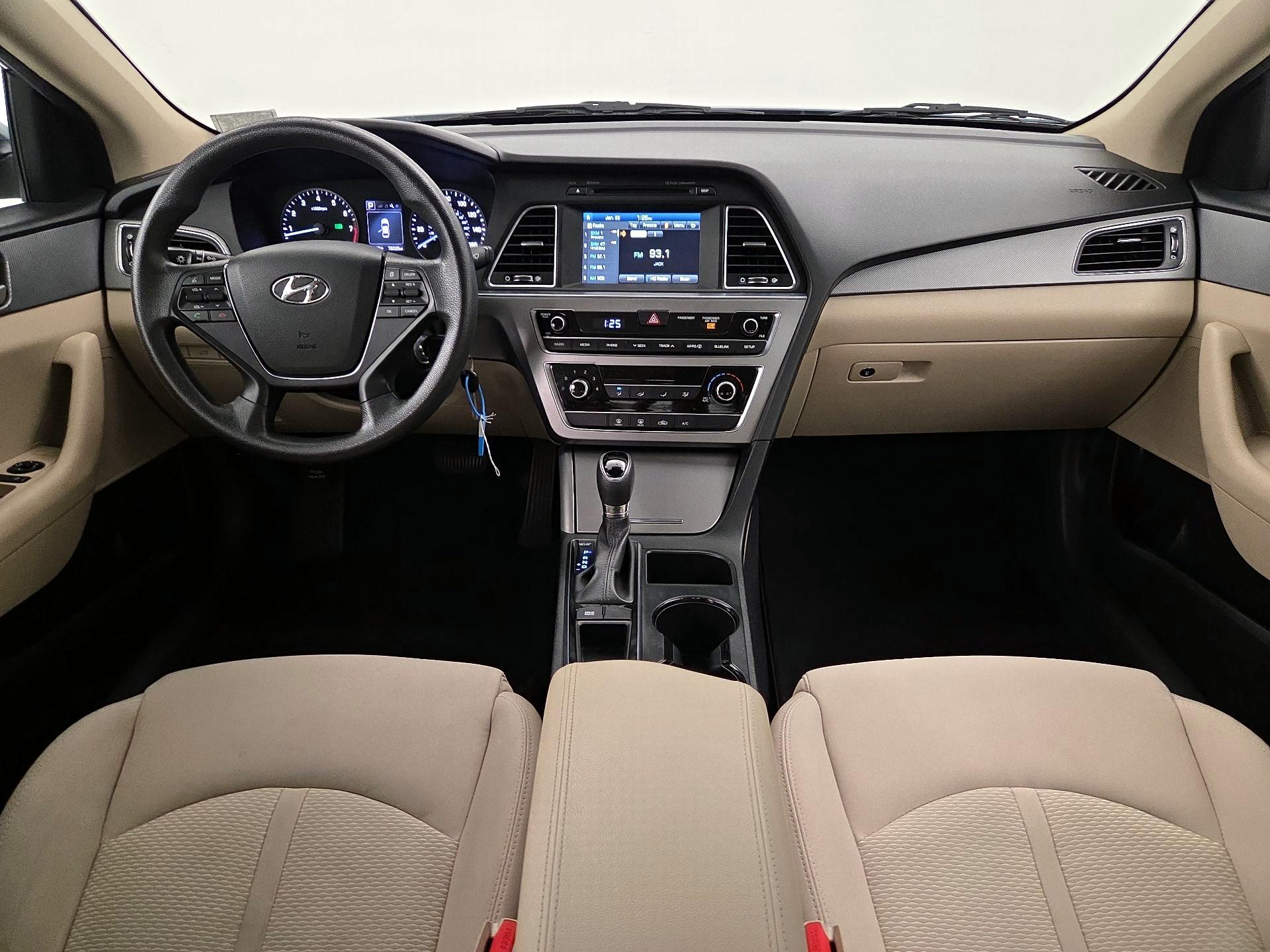 Thumbnail: 2017 Hyundai Sonata - 9