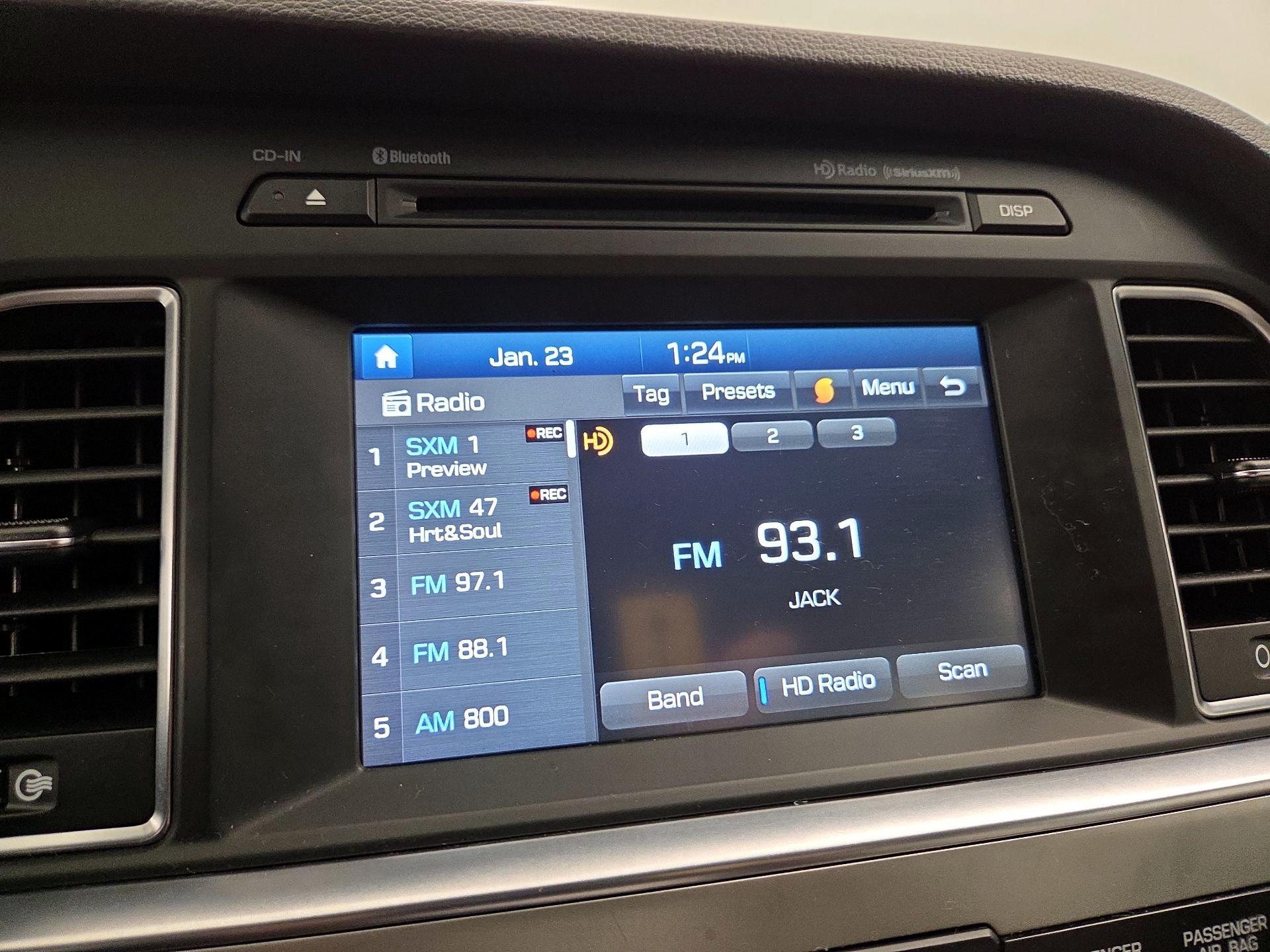 Thumbnail: 2017 Hyundai Sonata - 15