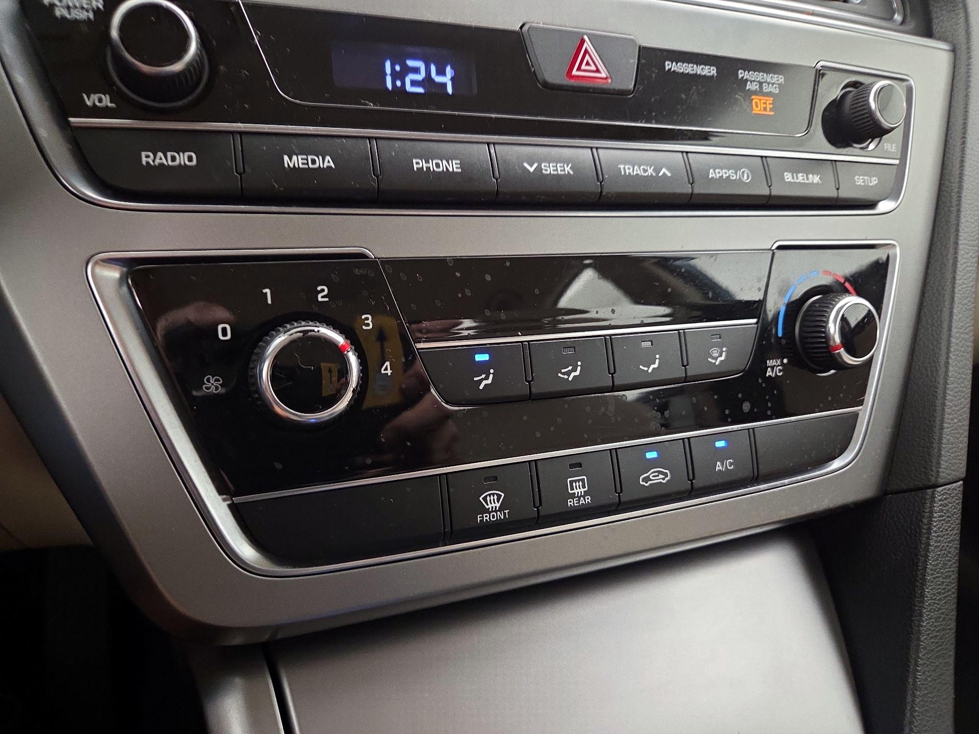 Thumbnail: 2017 Hyundai Sonata - 16