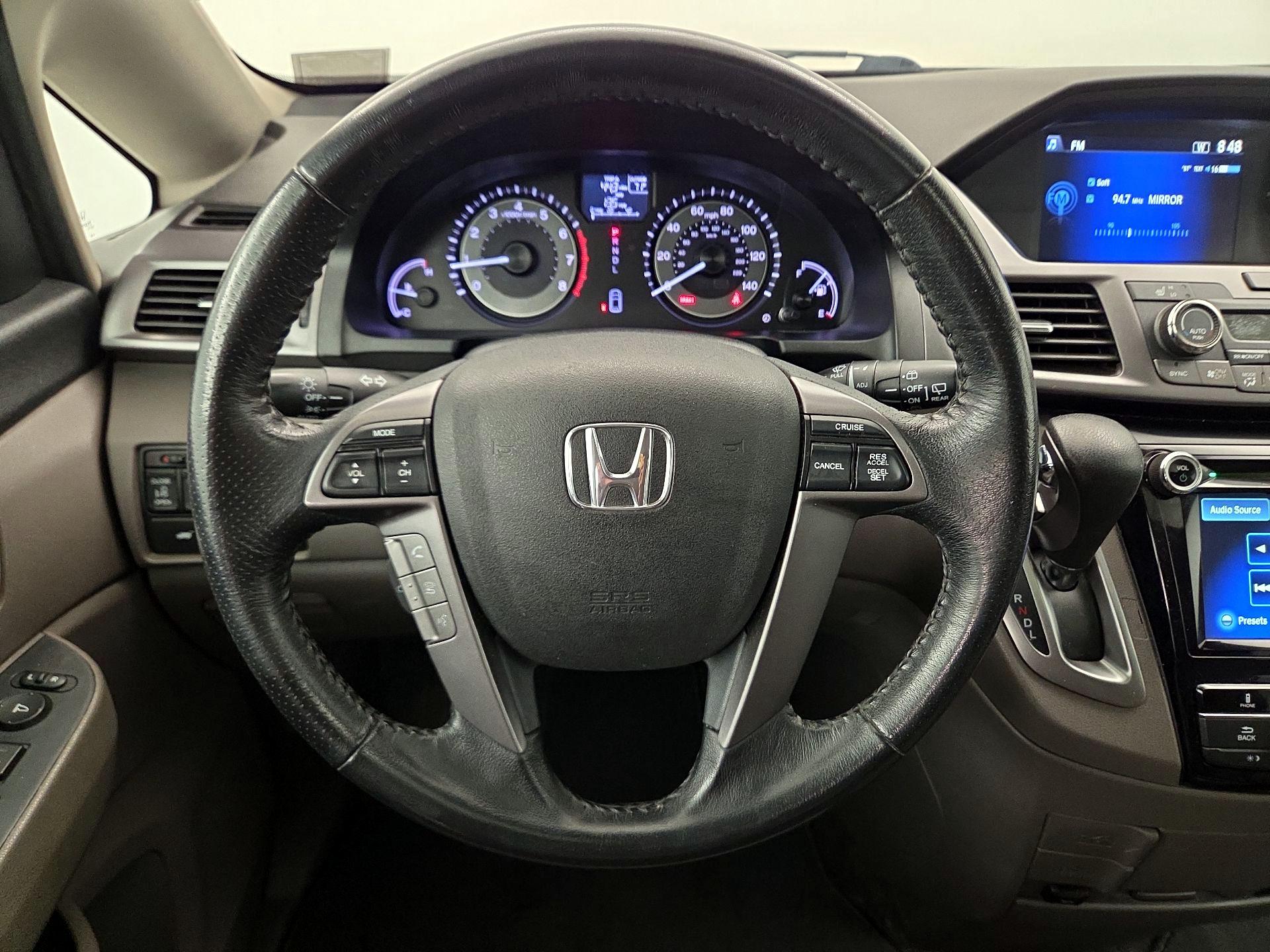 Thumbnail: 2014 Honda Odyssey - 10