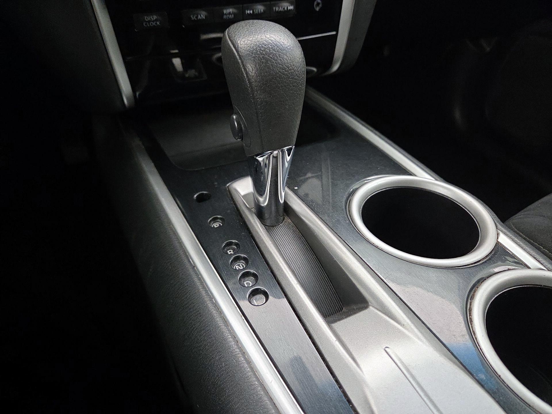 Thumbnail: 2014 Nissan Pathfinder - 16