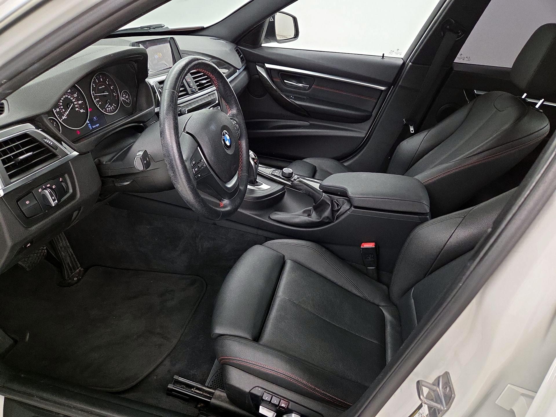 Thumbnail: 2018 BMW 3 Series - 11