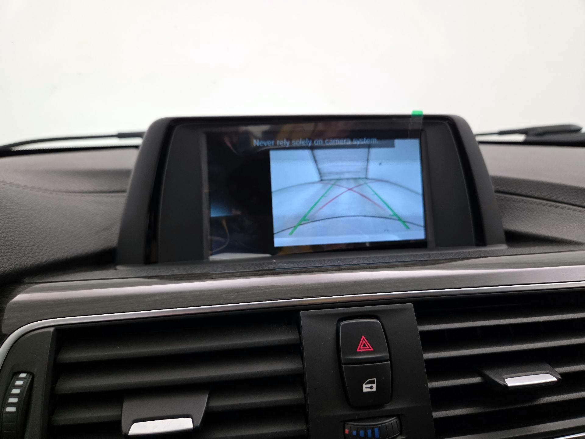 Thumbnail: 2018 BMW 3 Series - 14