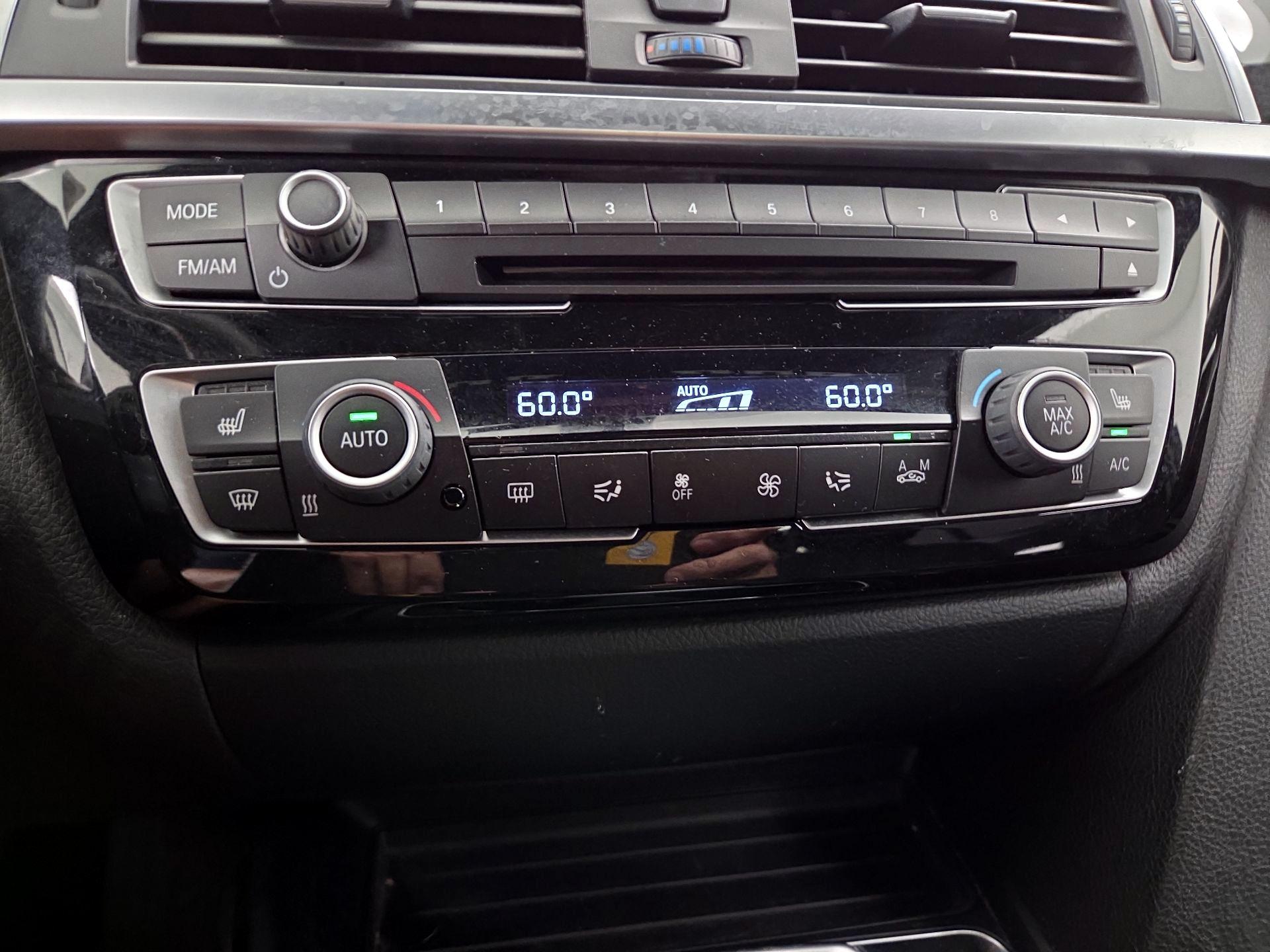 Thumbnail: 2018 BMW 3 Series - 16