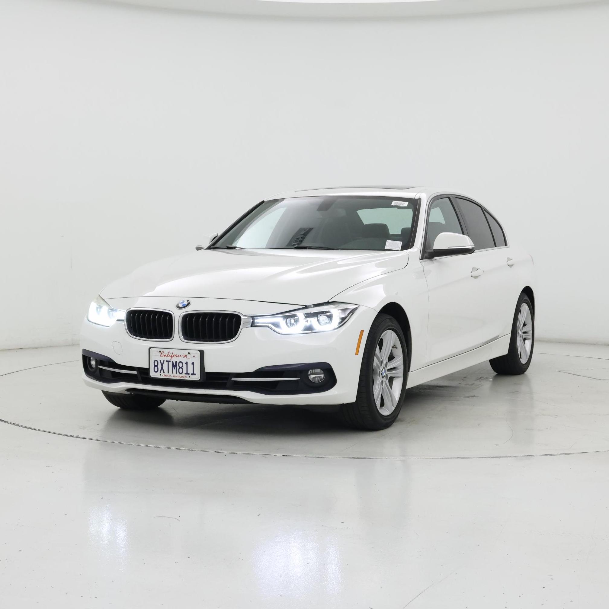 Thumbnail: 2018 BMW 3 Series - 4