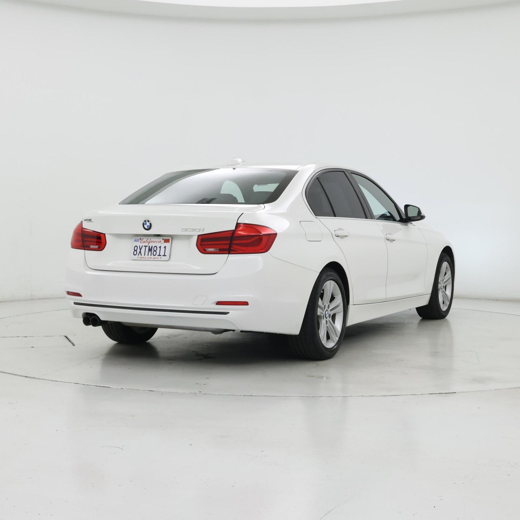 Thumbnail: 2018 BMW 3 Series - 8