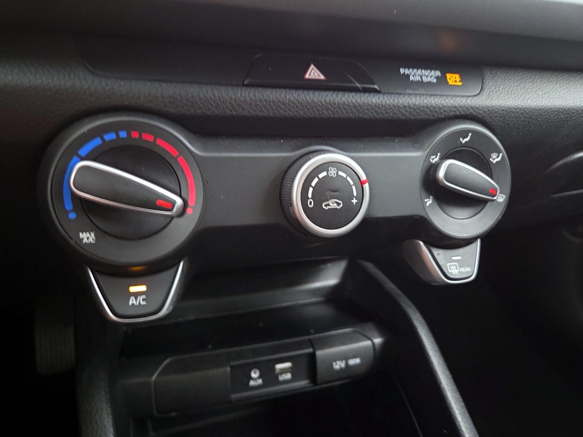 Thumbnail: 2019 Kia Rio5 - 16