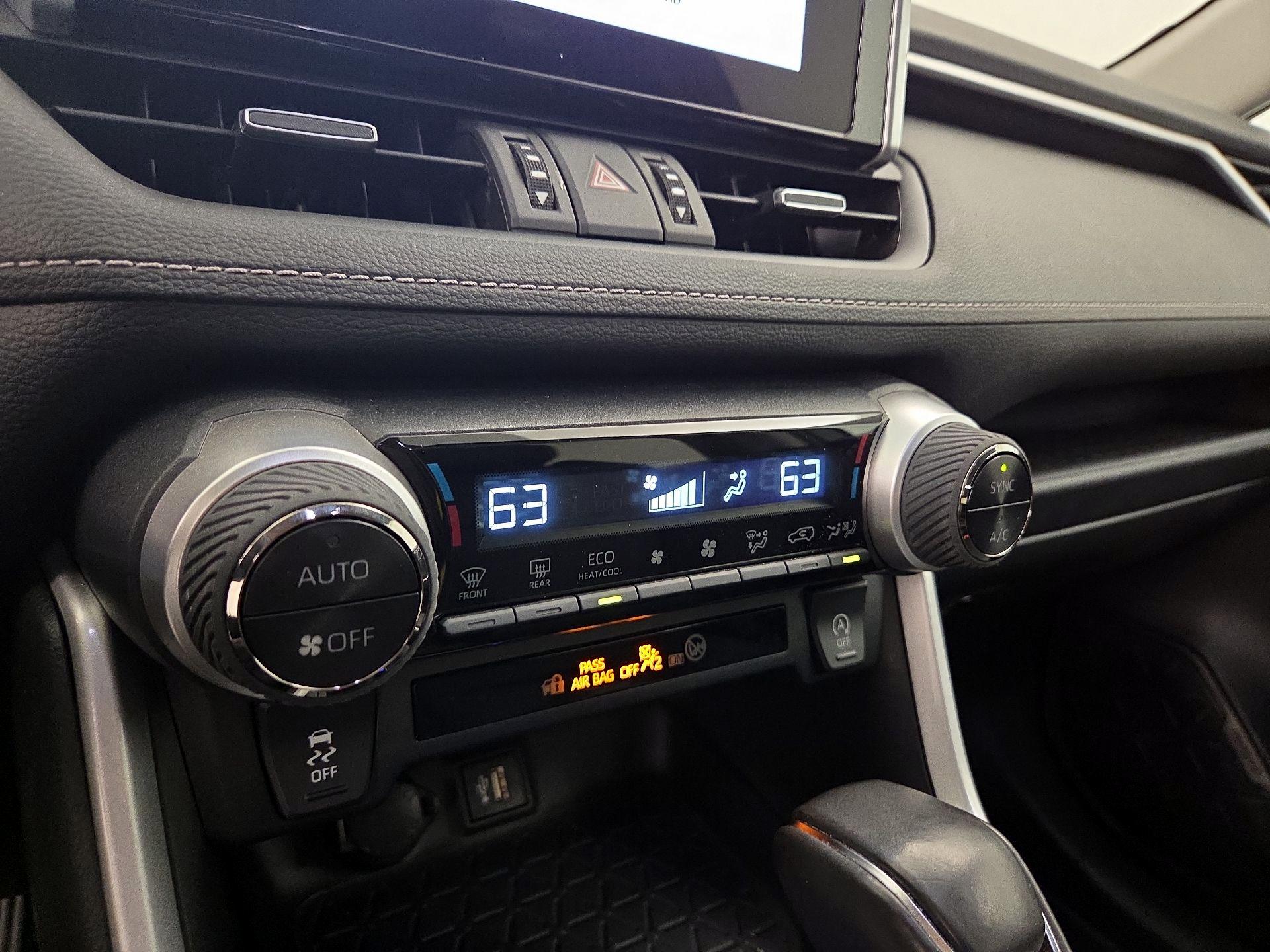 Thumbnail: 2023 Toyota RAV4 - 16