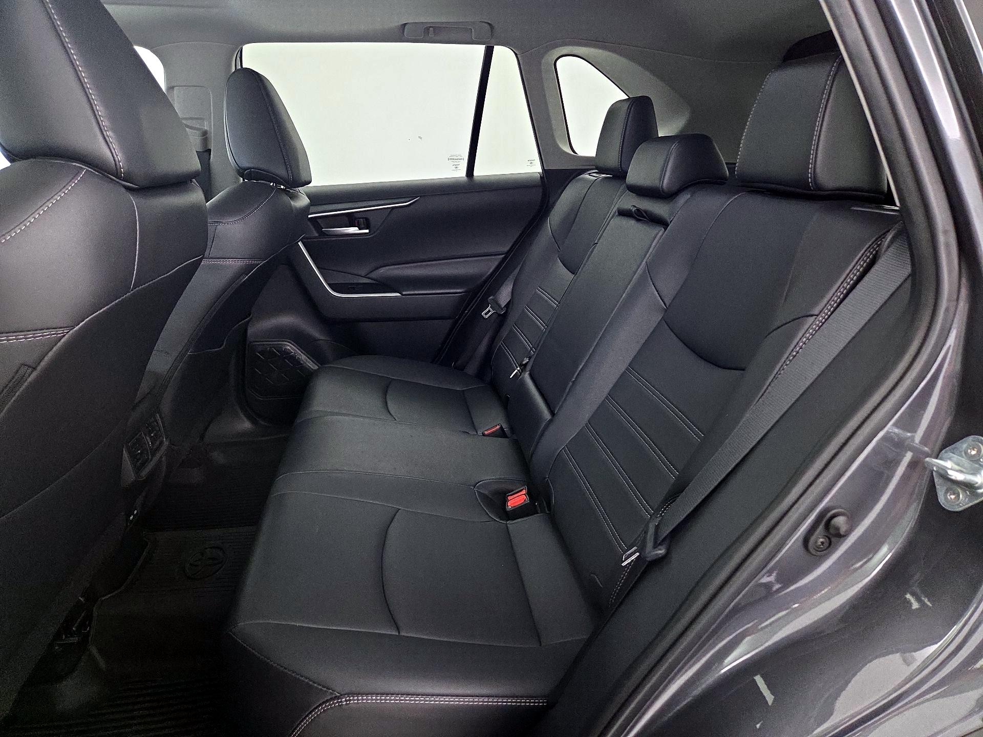 Thumbnail: 2023 Toyota RAV4 - 20