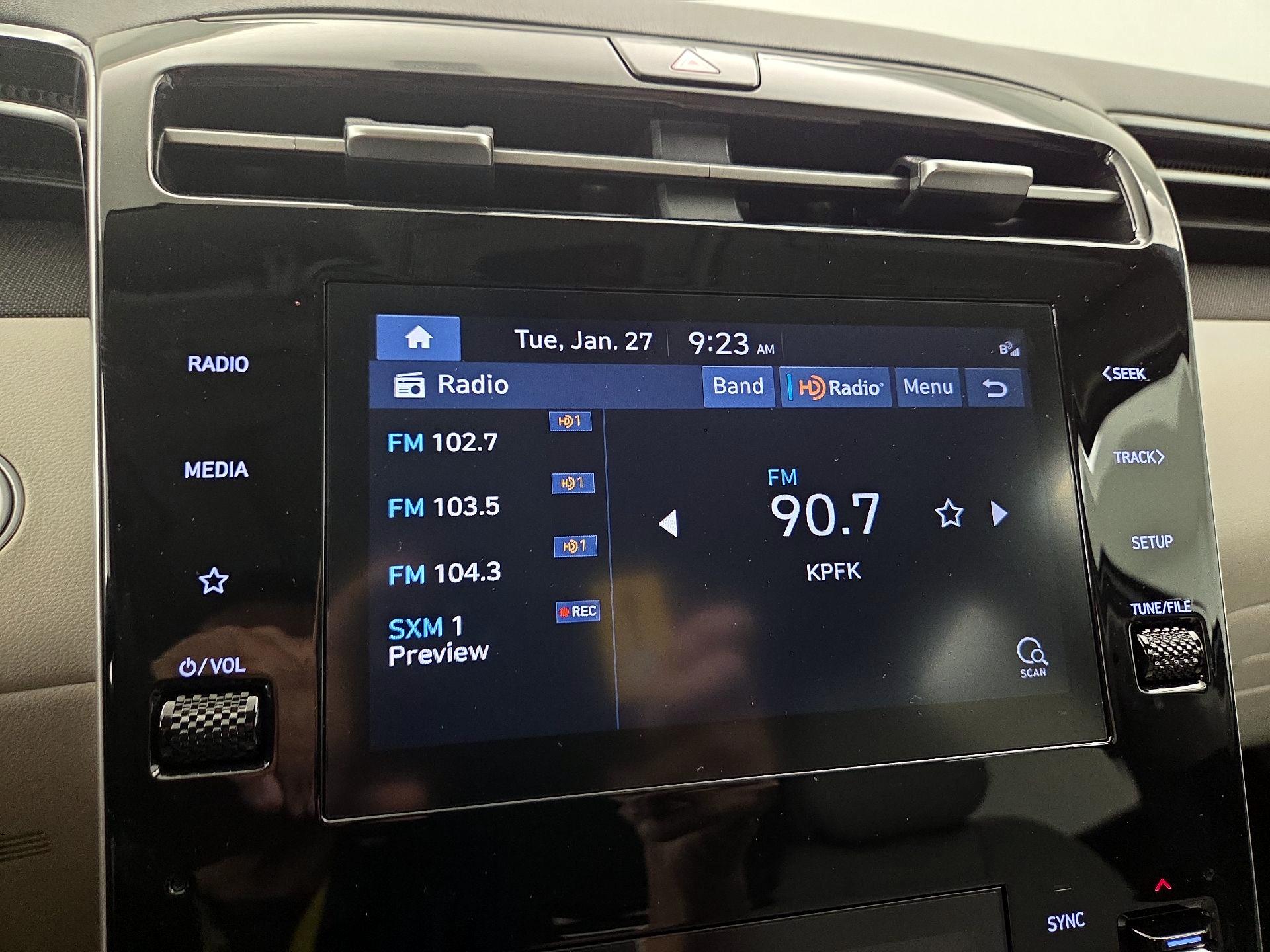 Thumbnail: 2023 Hyundai Tucson - 16