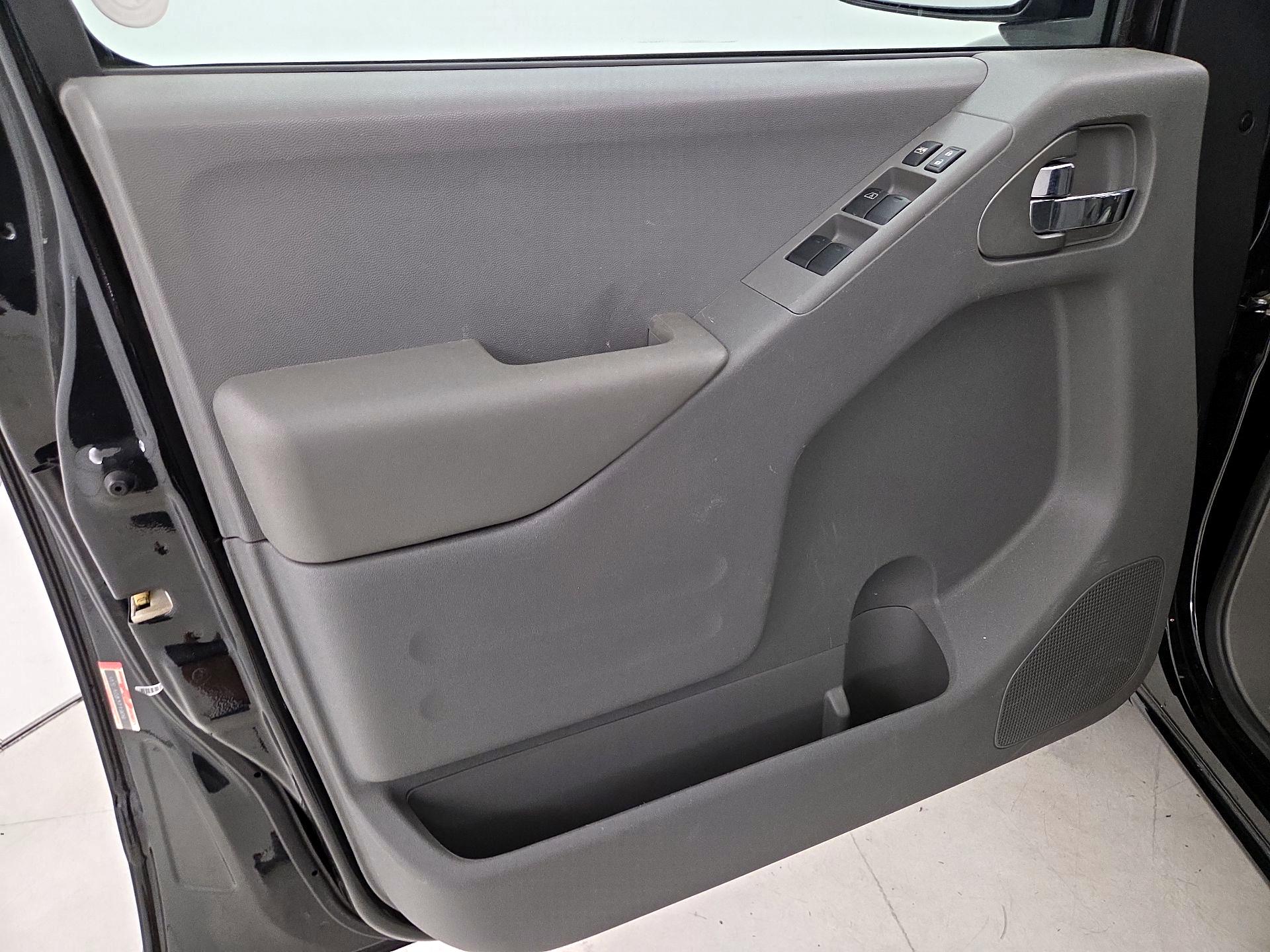 Thumbnail: 2019 Nissan Frontier - 12