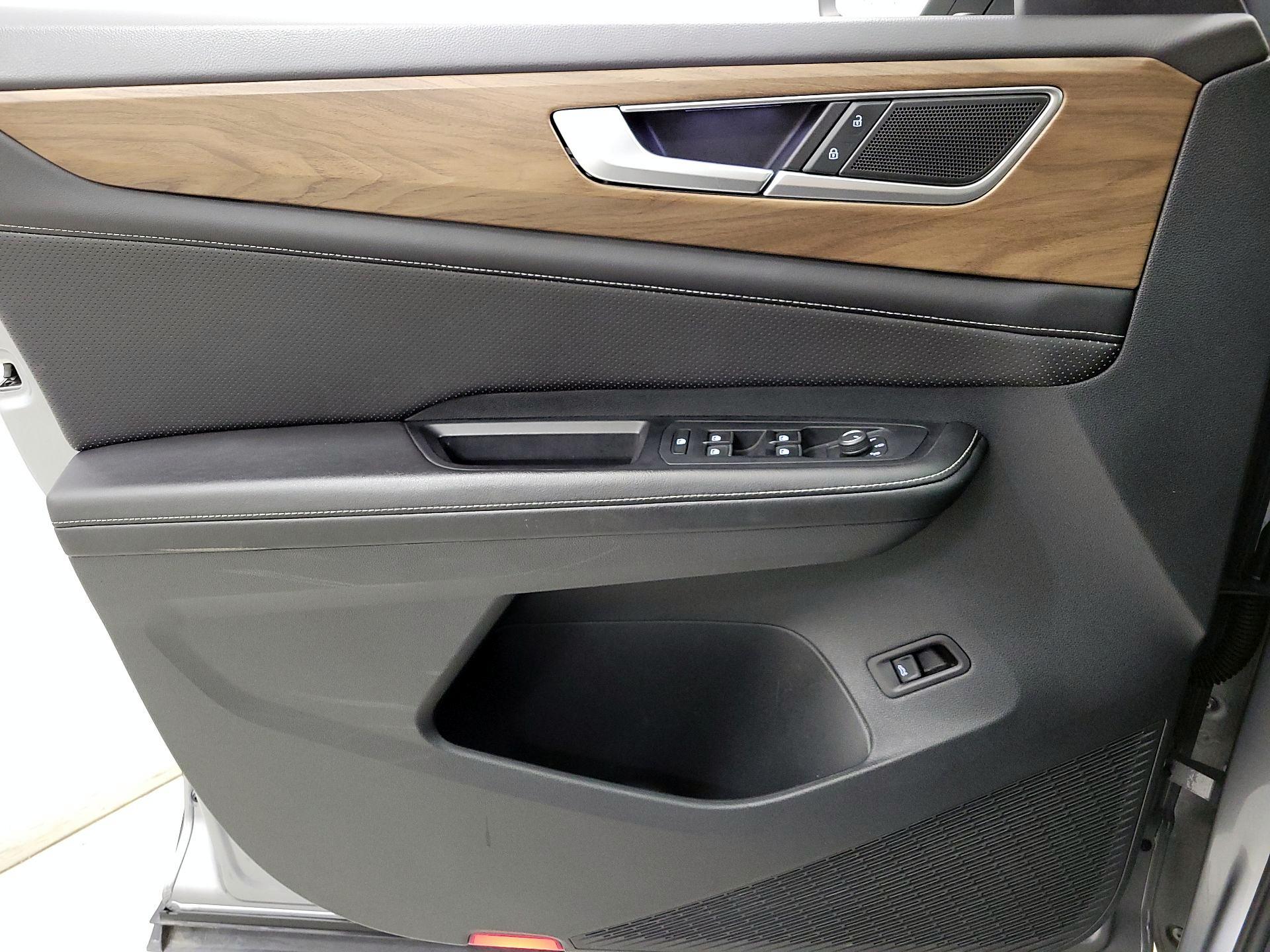 Thumbnail: 2024 Volkswagen Atlas - 12