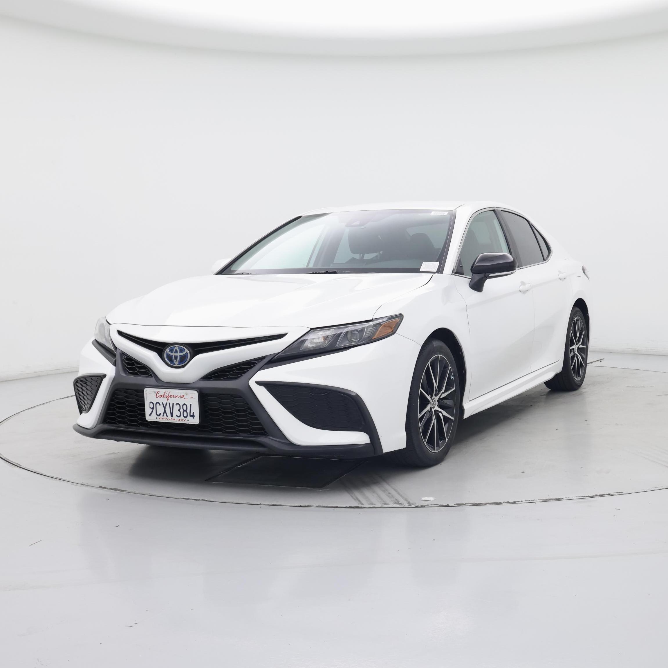 Thumbnail: 2022 Toyota Camry - 4