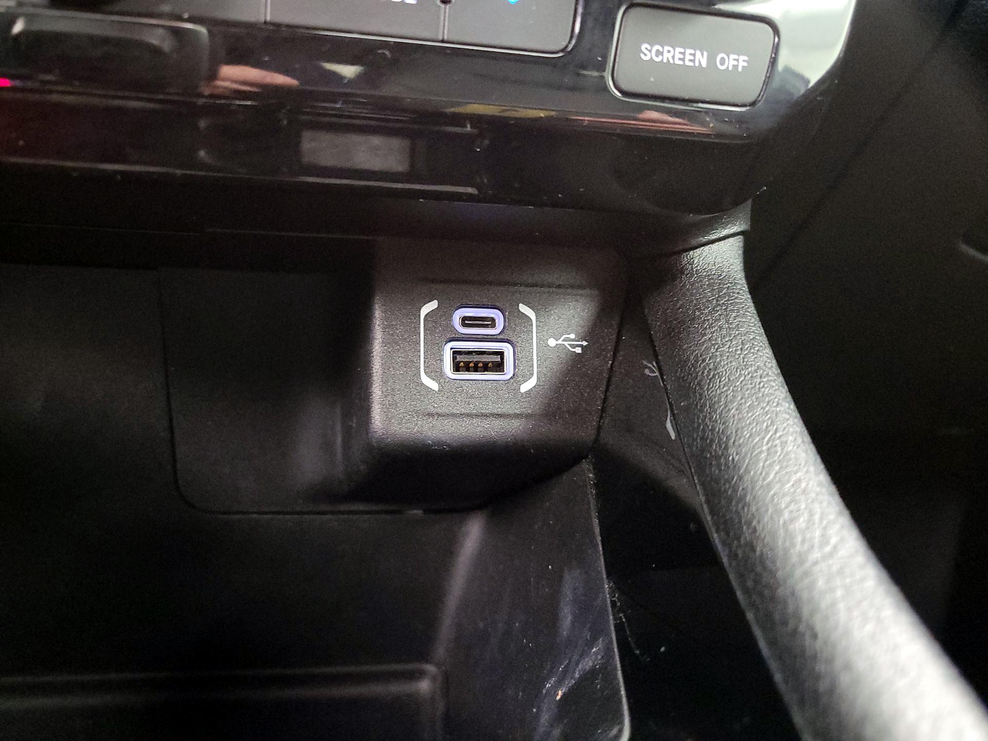 Thumbnail: 2023 Jeep Compass - 18