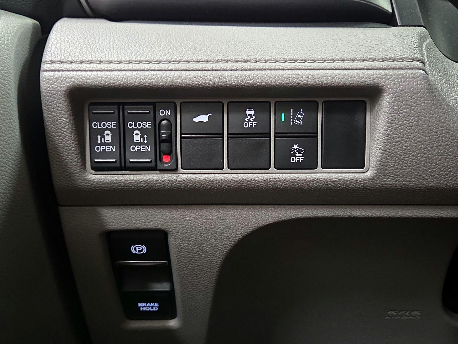 Thumbnail: 2020 Honda Odyssey - 13