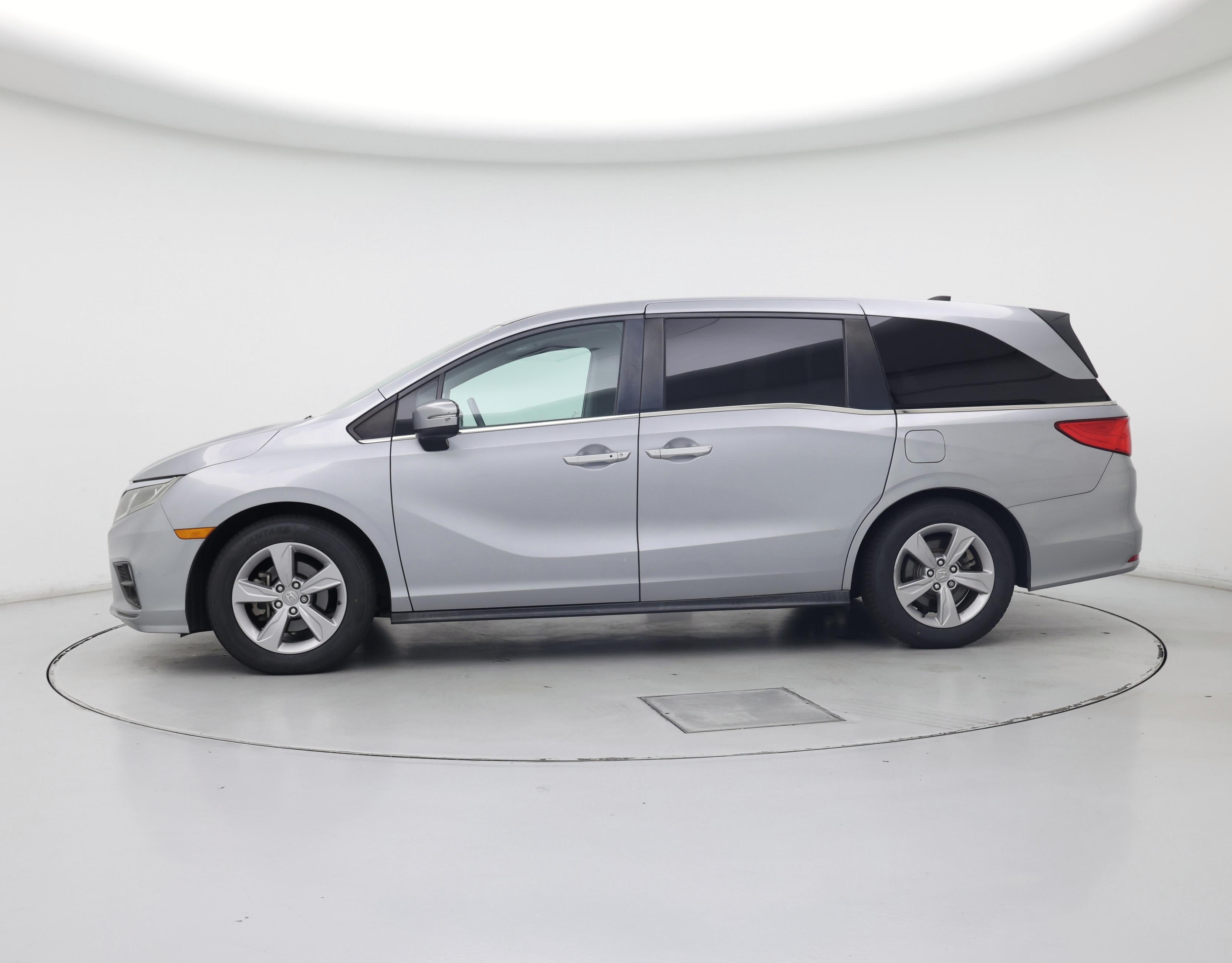 Thumbnail: 2020 Honda Odyssey - 3