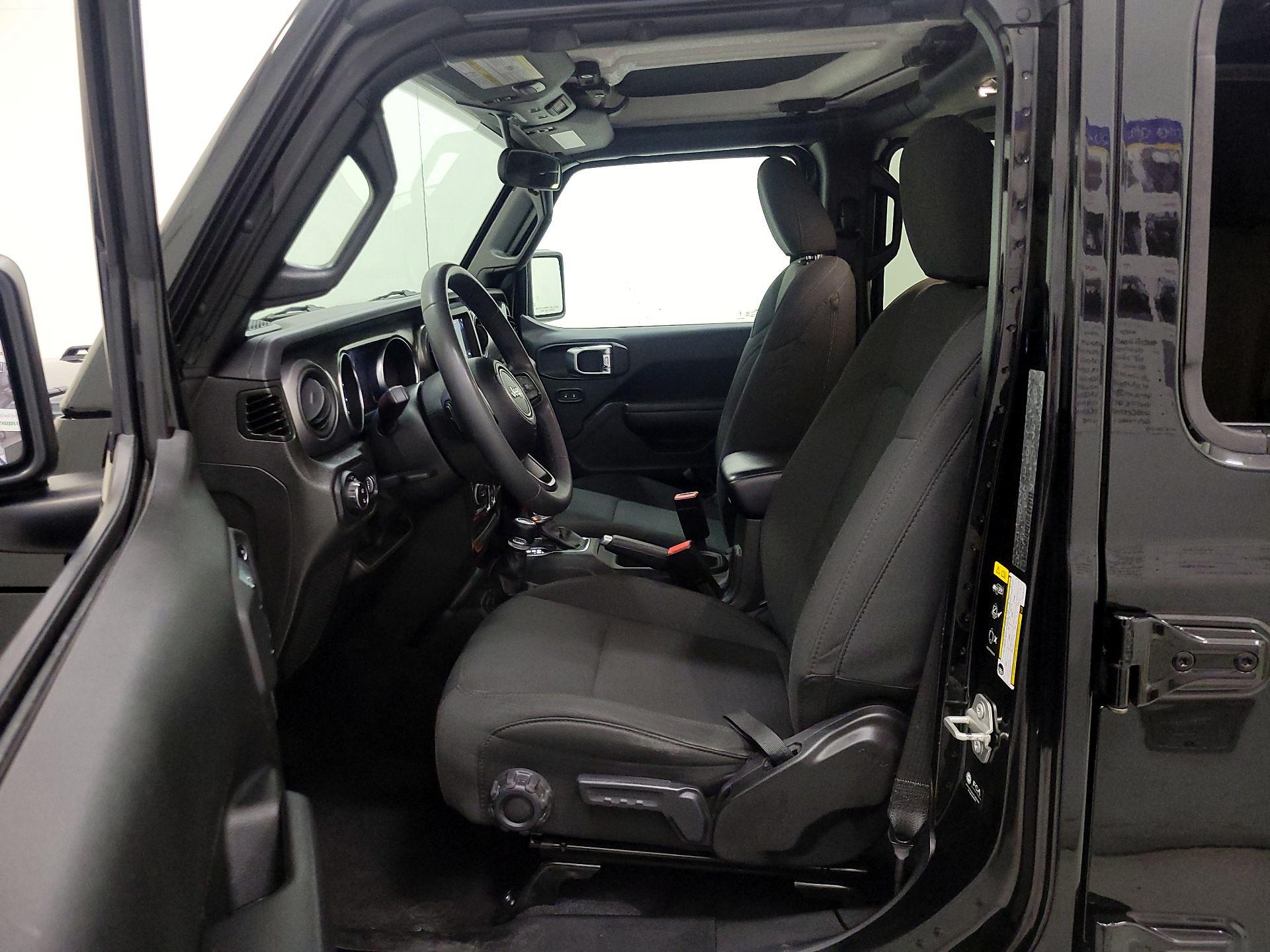 Thumbnail: 2023 Jeep Gladiator - 11