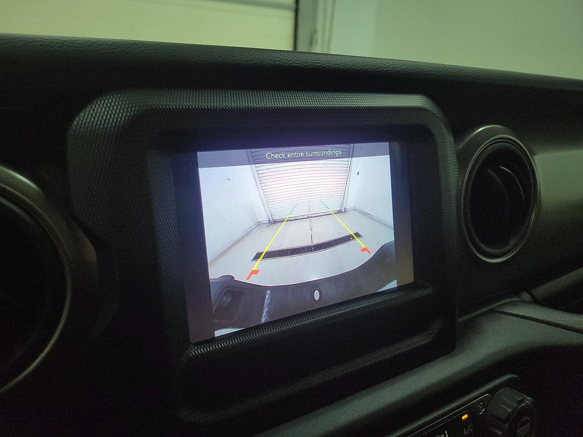 Thumbnail: 2023 Jeep Gladiator - 14