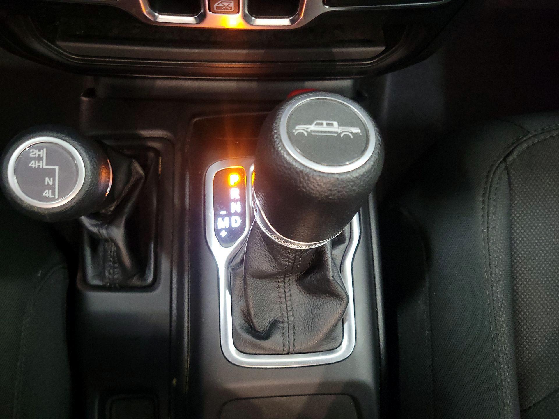 Thumbnail: 2023 Jeep Gladiator - 17