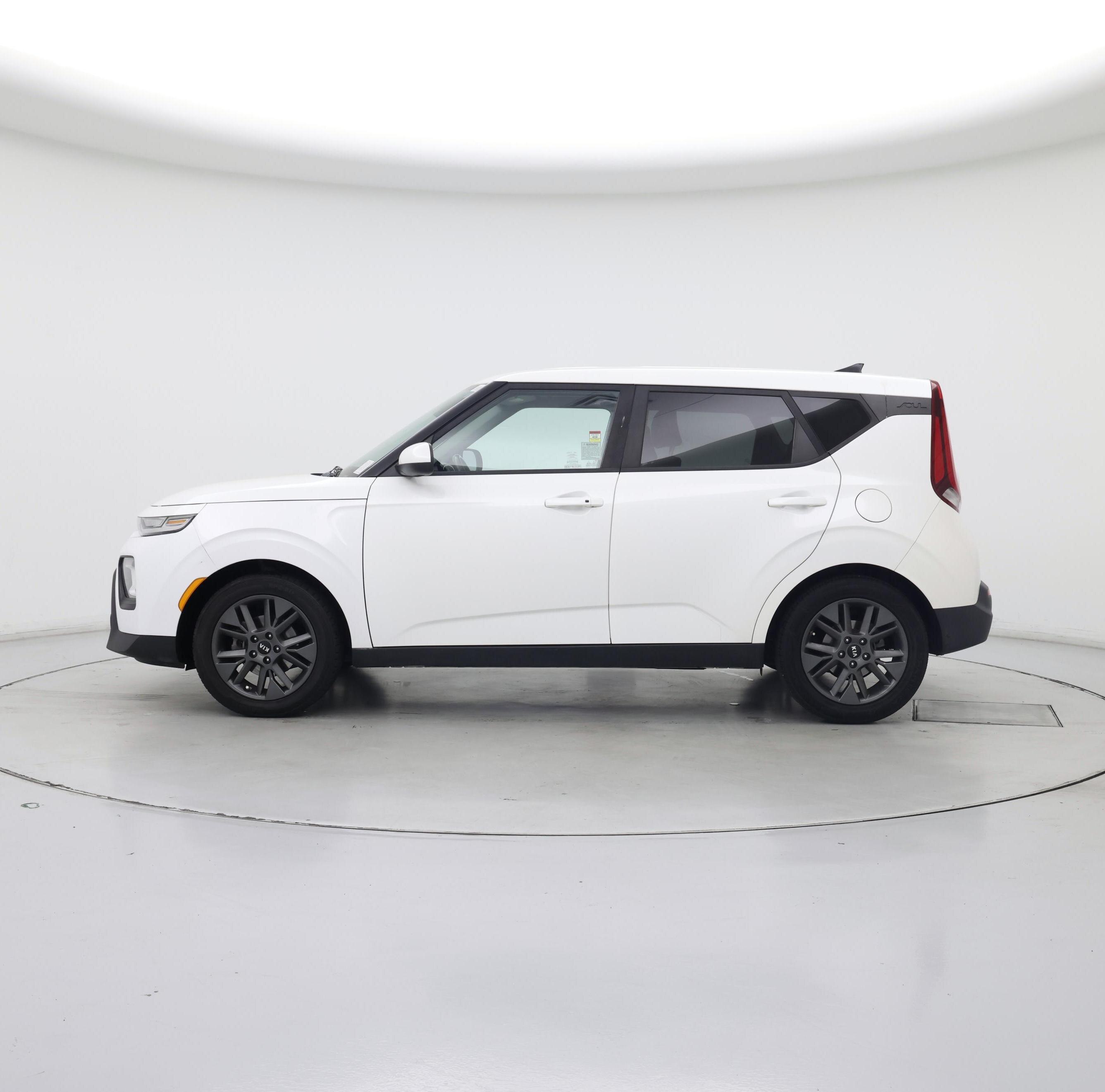 Thumbnail: 2020 Kia Soul - 3