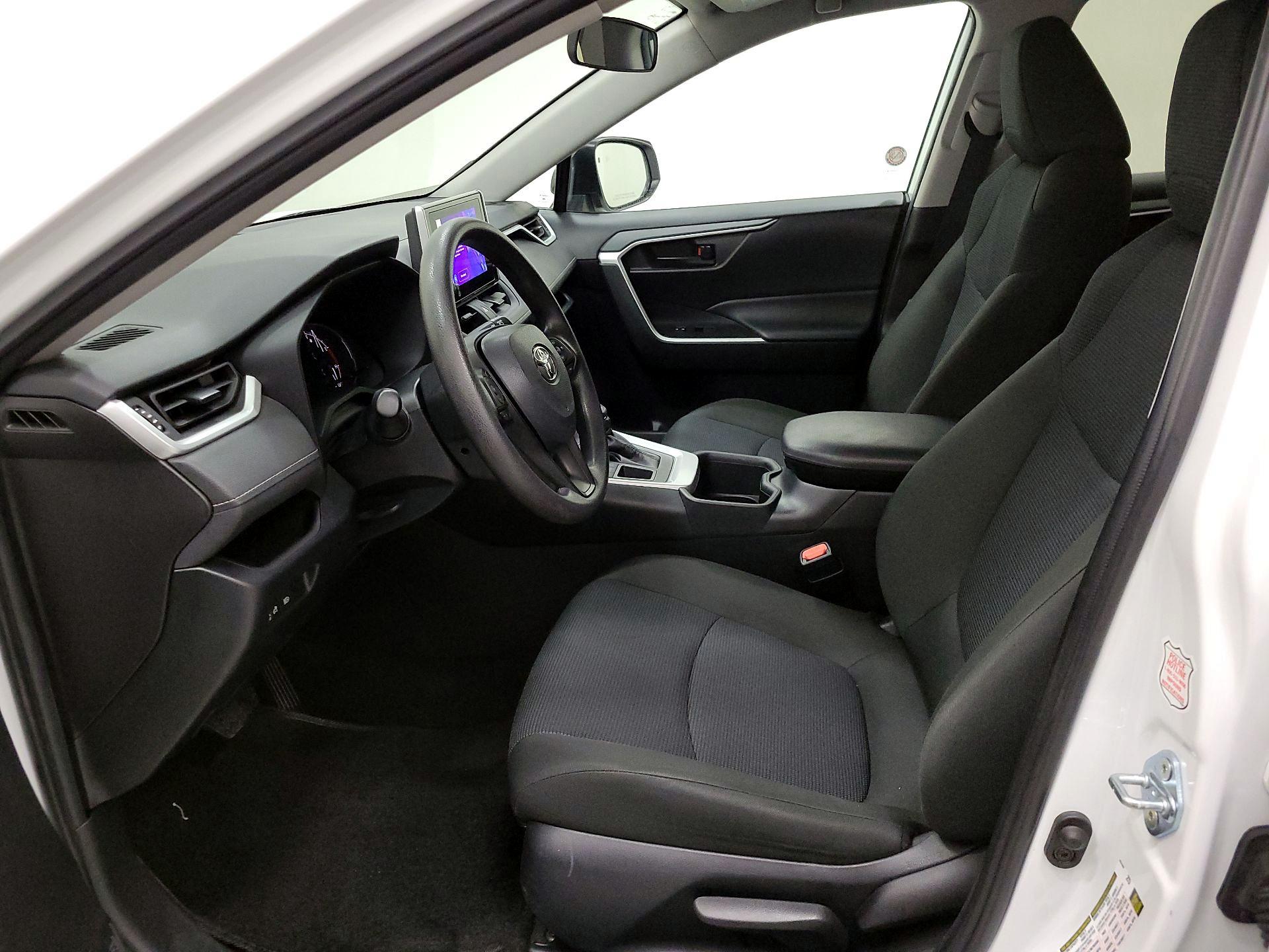 Thumbnail: 2024 Toyota RAV4 - 11