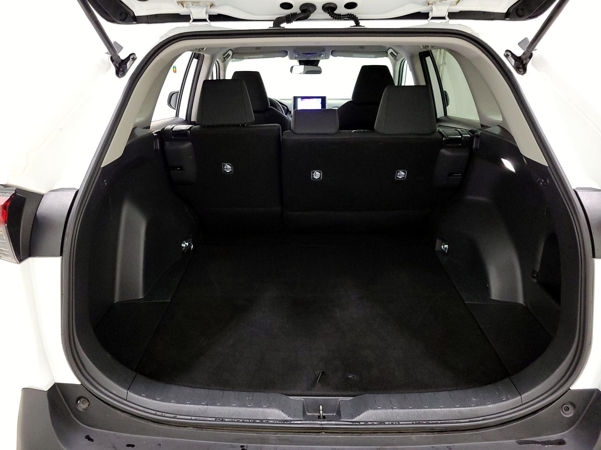 Thumbnail: 2024 Toyota RAV4 - 20