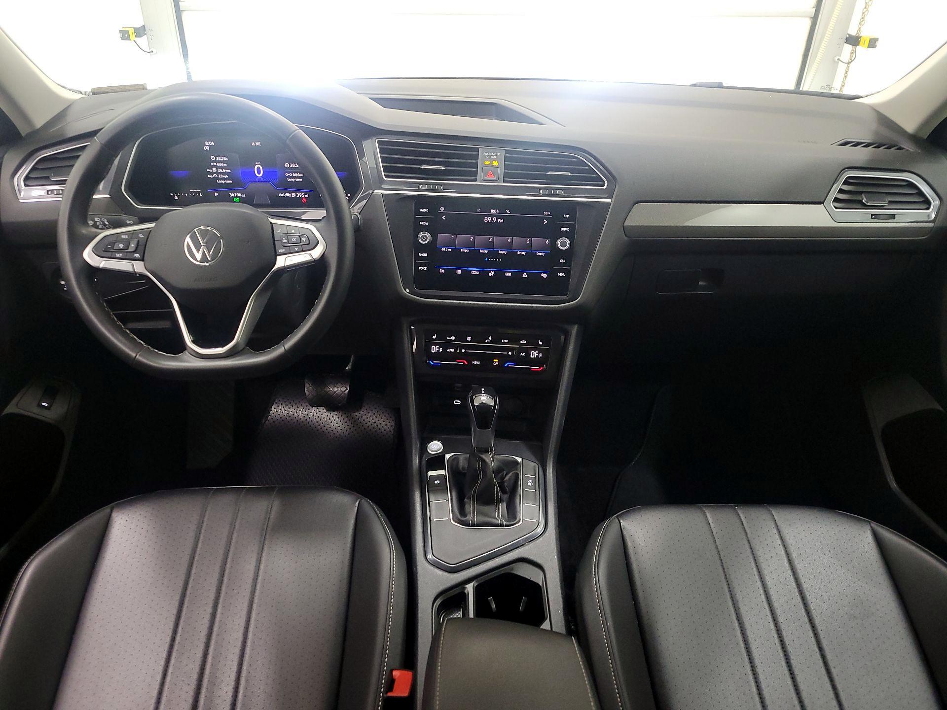 Thumbnail: 2024 Volkswagen Tiguan - 9