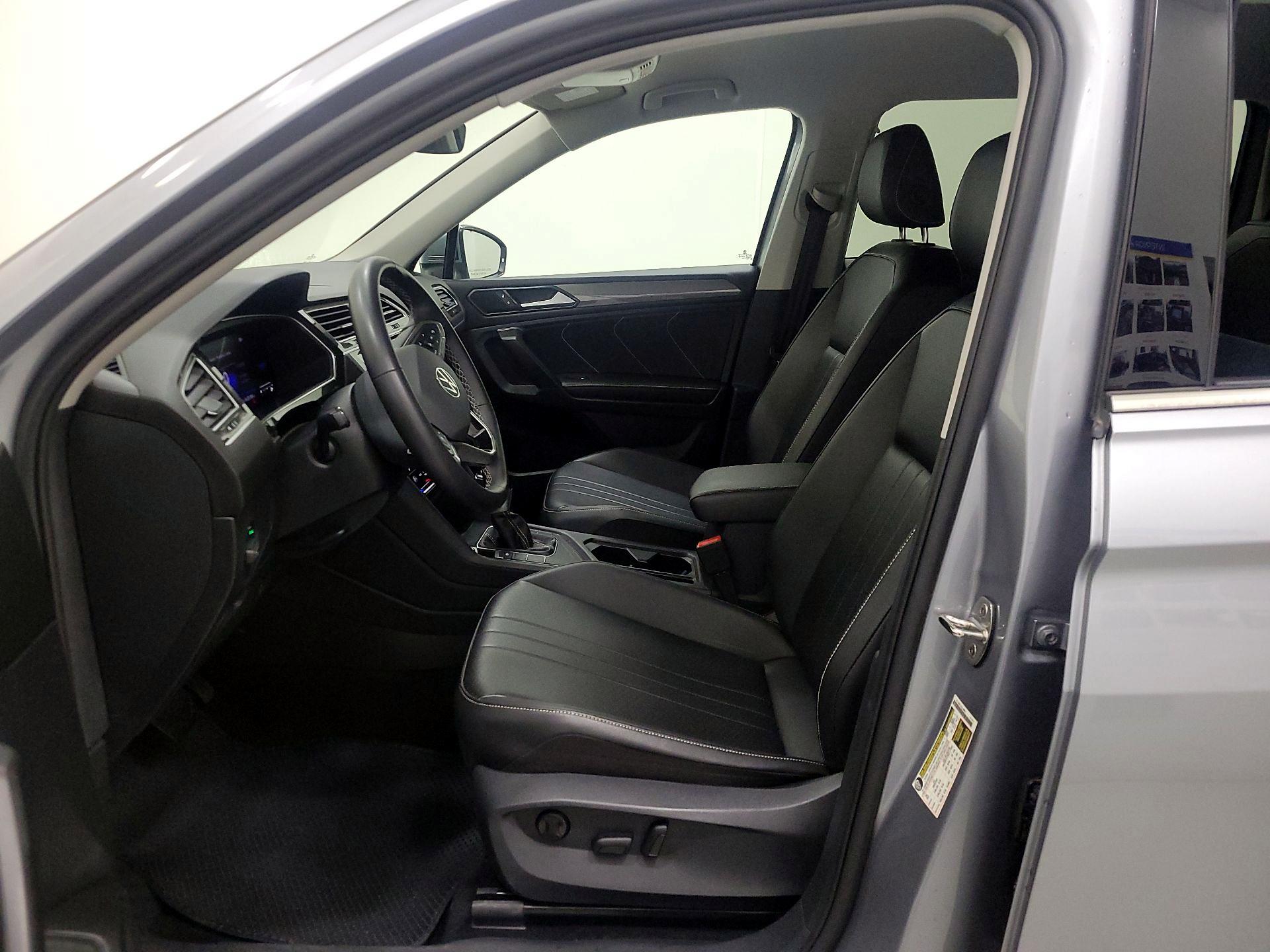 Thumbnail: 2024 Volkswagen Tiguan - 11