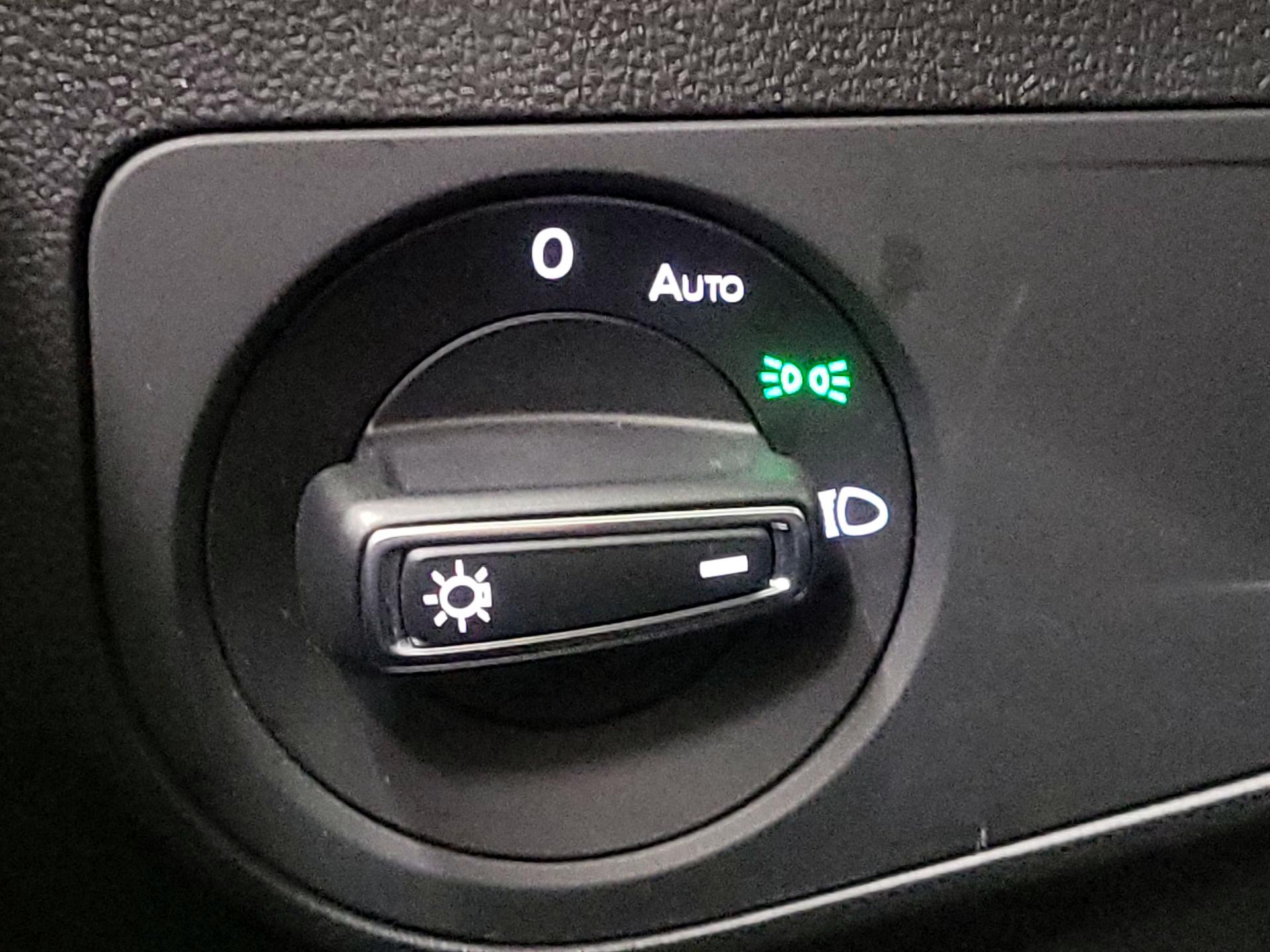 Thumbnail: 2024 Volkswagen Tiguan - 13