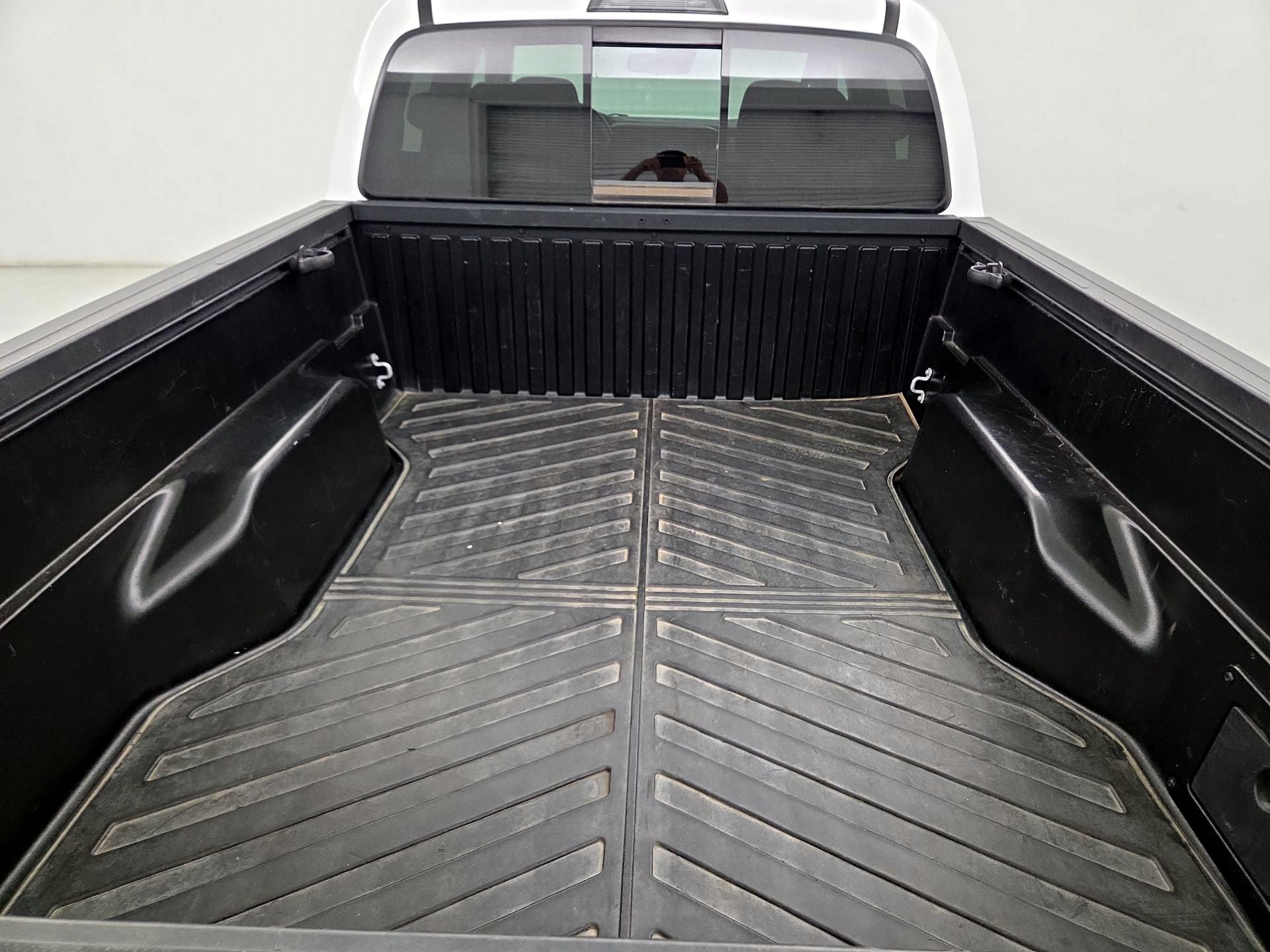 Thumbnail: 2023 Toyota Tacoma - 20