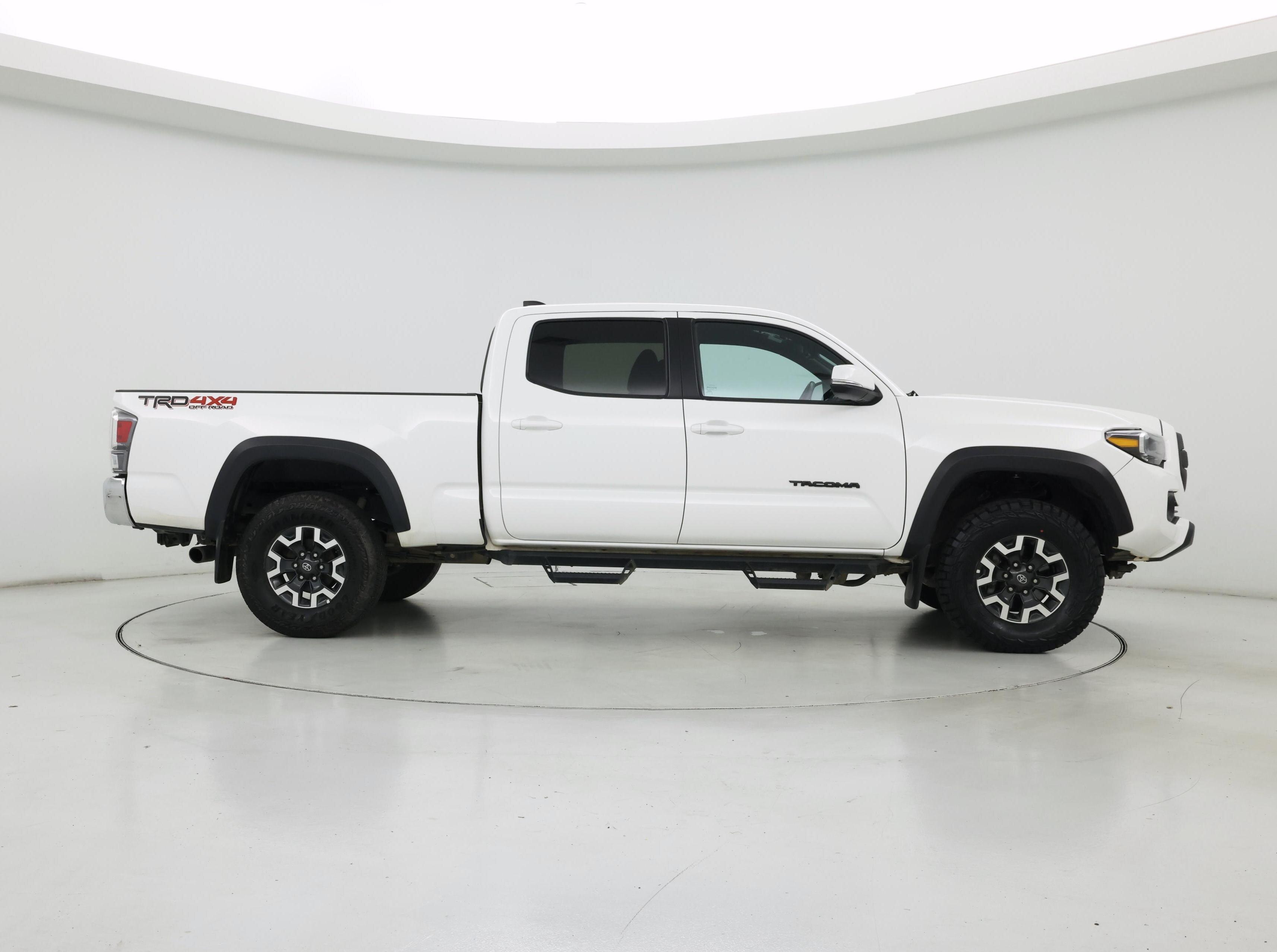 Thumbnail: 2023 Toyota Tacoma - 7