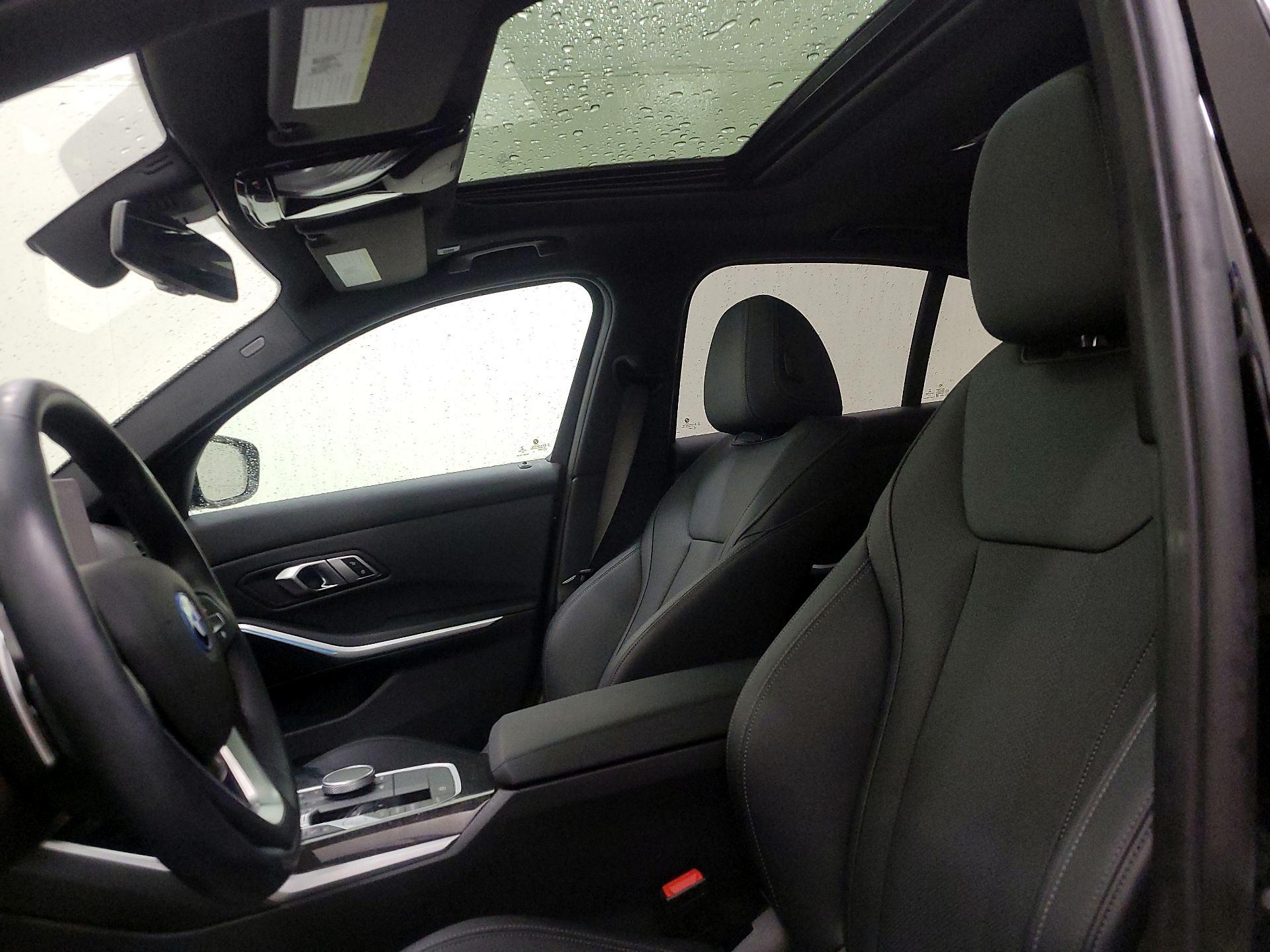 Thumbnail: 2023 BMW 3 Series - 19