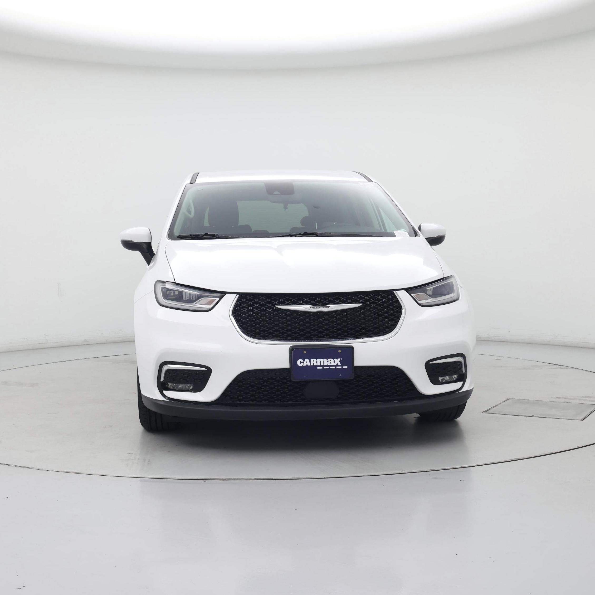 Thumbnail: 2023 Chrysler Pacifica - 5